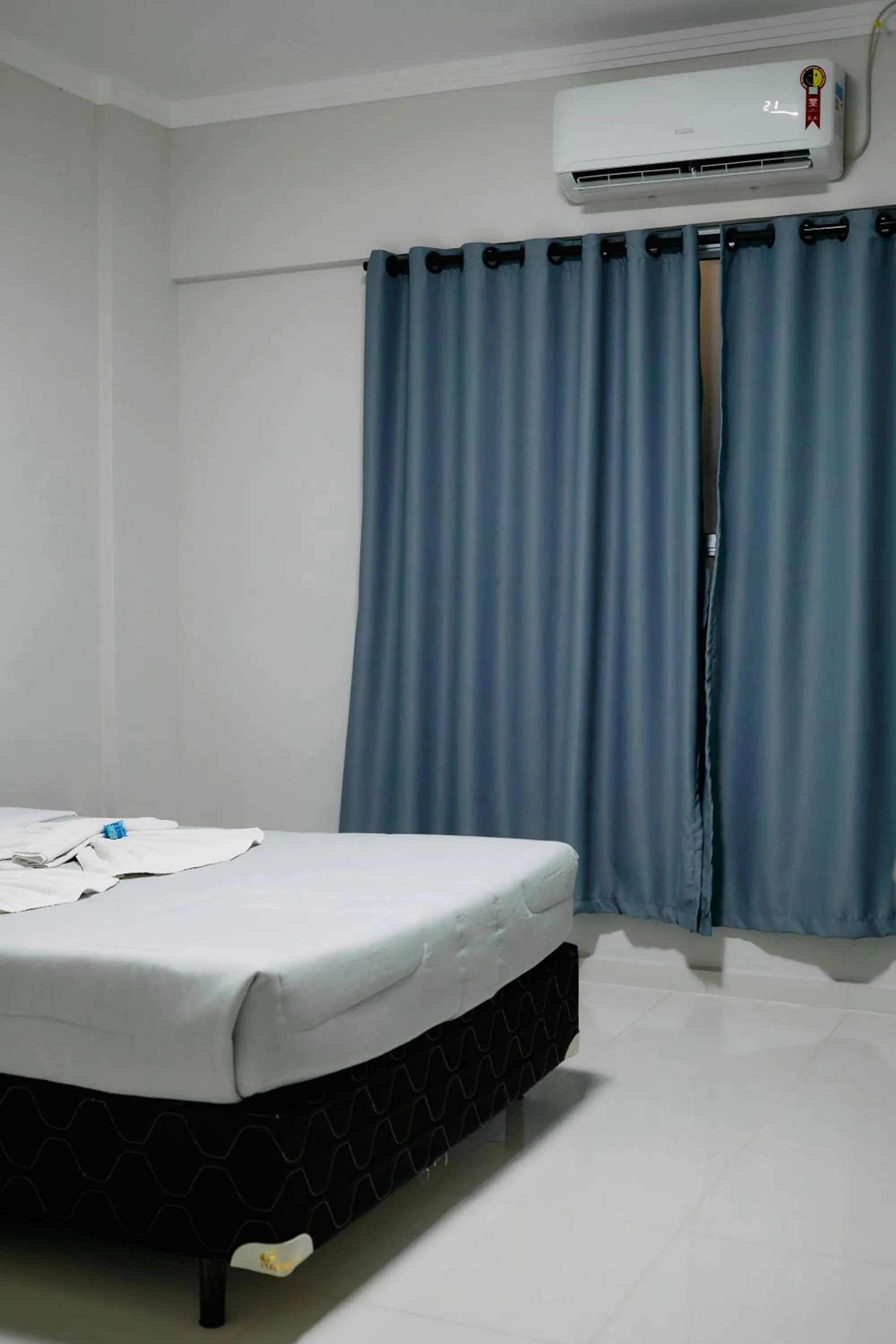 Property building, Bed in Hotel Beirut