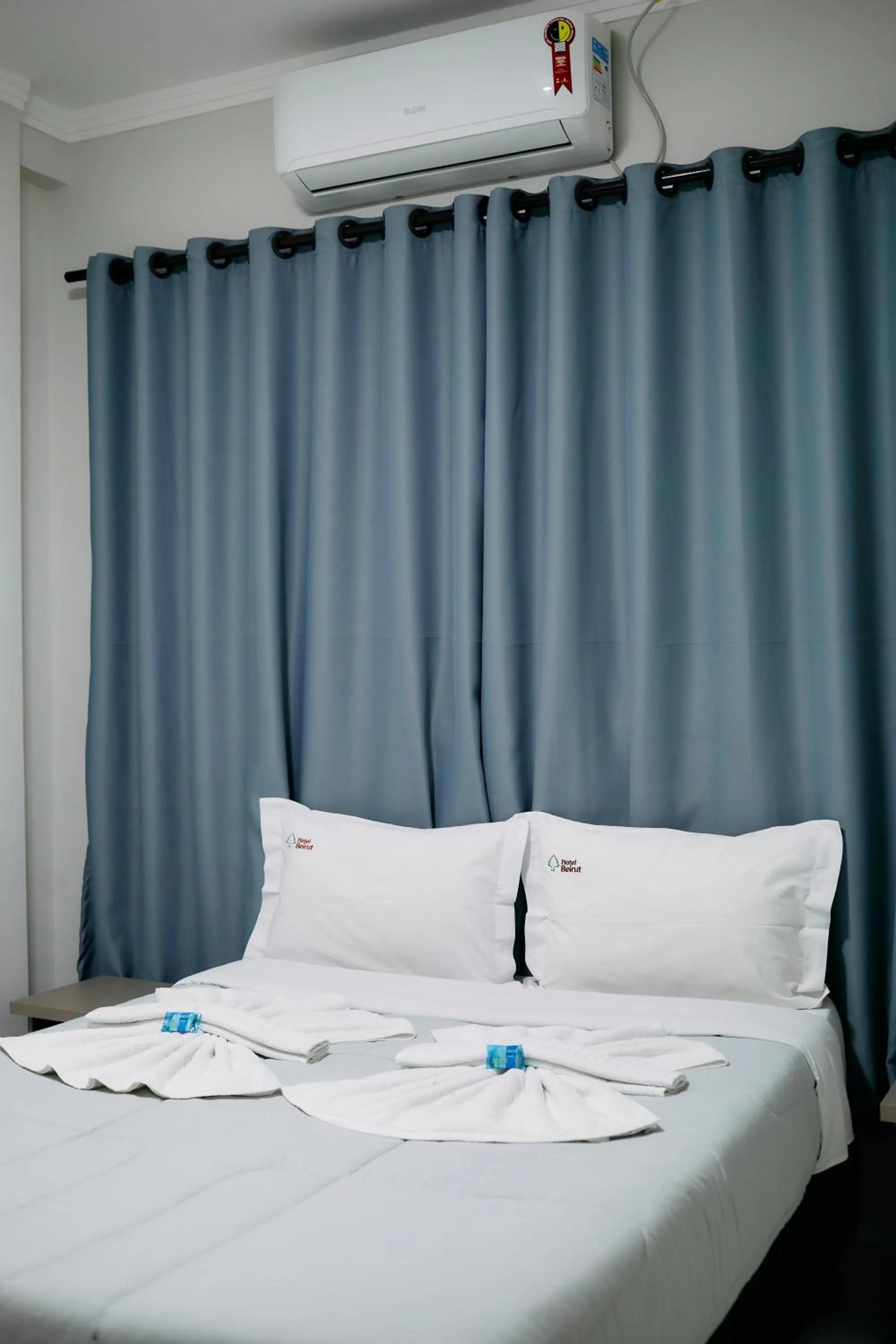 Property building, Bed in Hotel Beirut