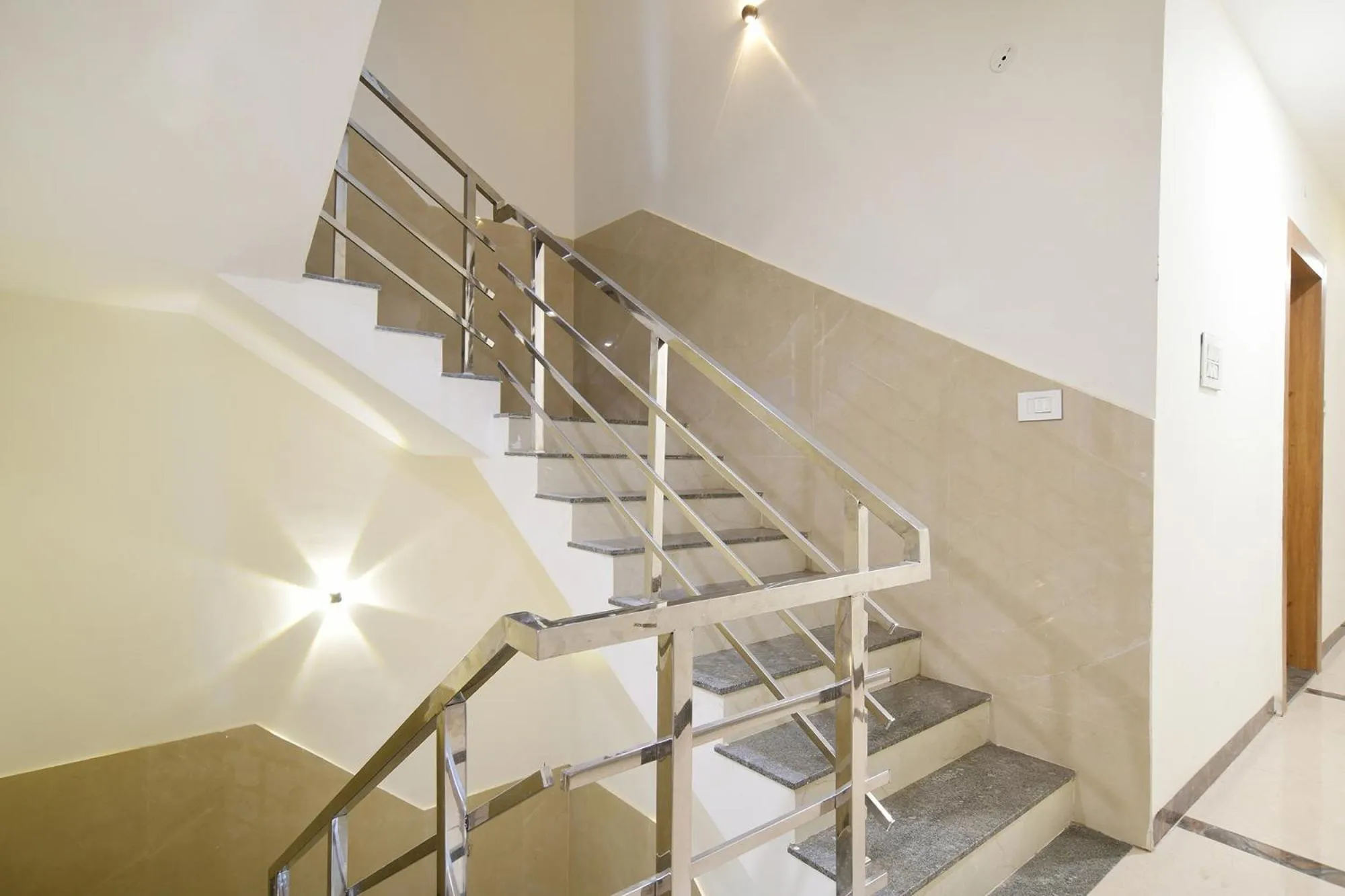 Lobby or reception in FabHotel Woodlark Inn