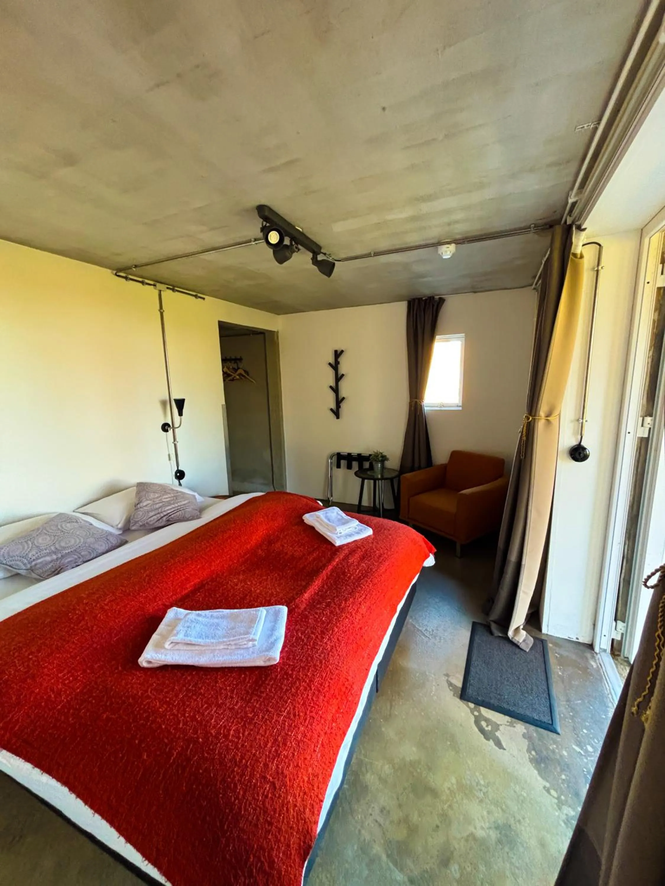 Bed in Hotel Brú countryside