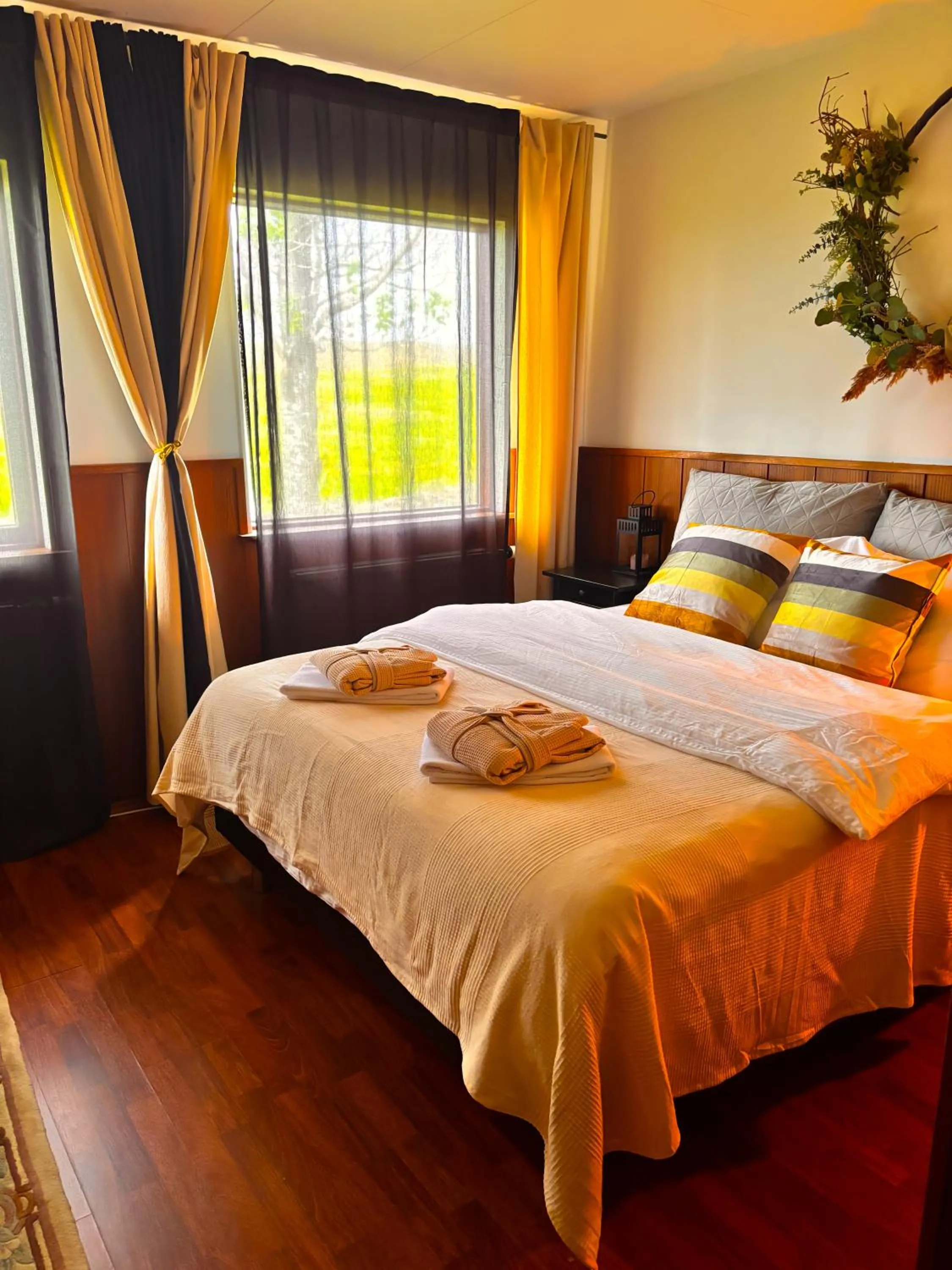 Bed in Hotel Brú countryside