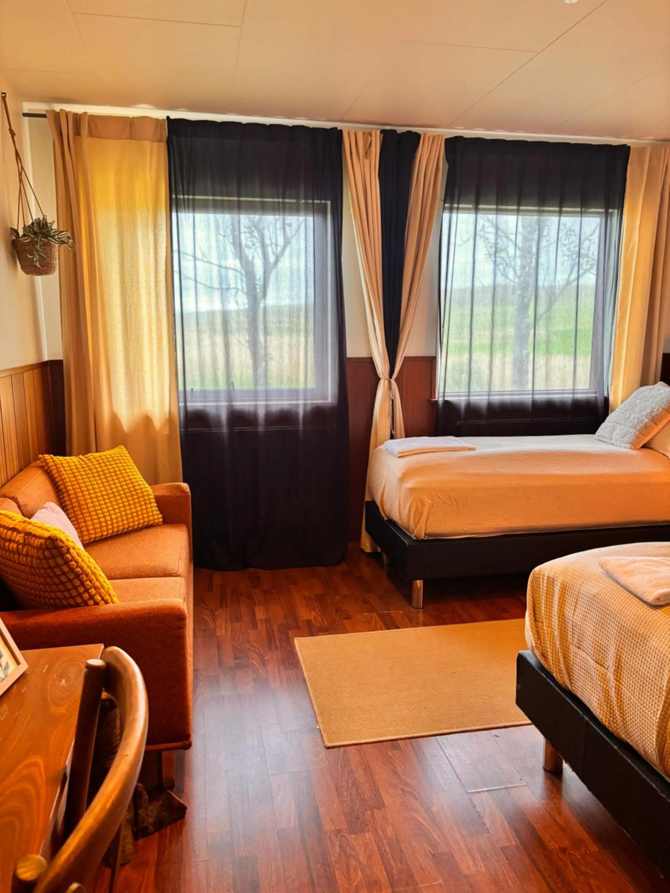 Bed in Hotel Brú countryside