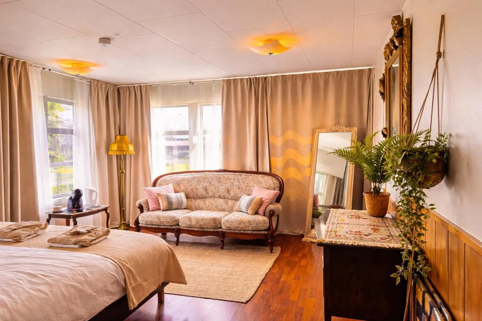 Photo of the whole room, Bed in Hotel Brú countryside