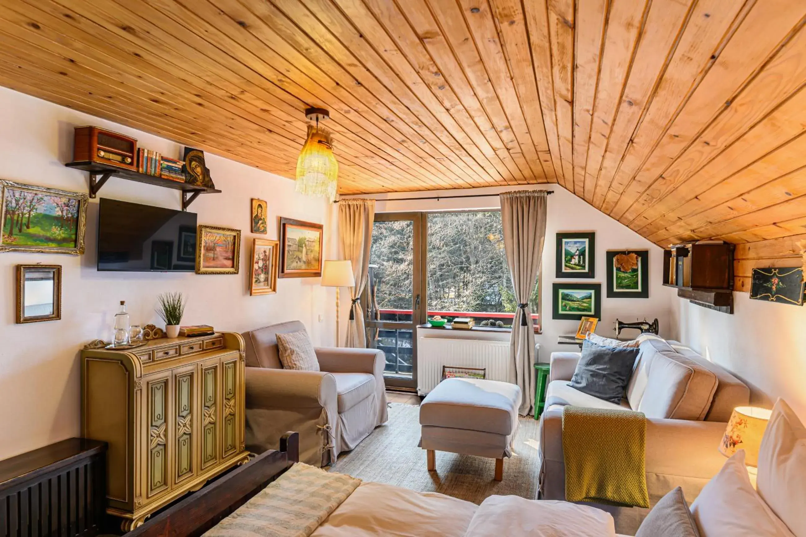 Casa cu Amintiri - Authentic Cozy Cottage Casa cu Amintiri - Authentic Cozy Cottage