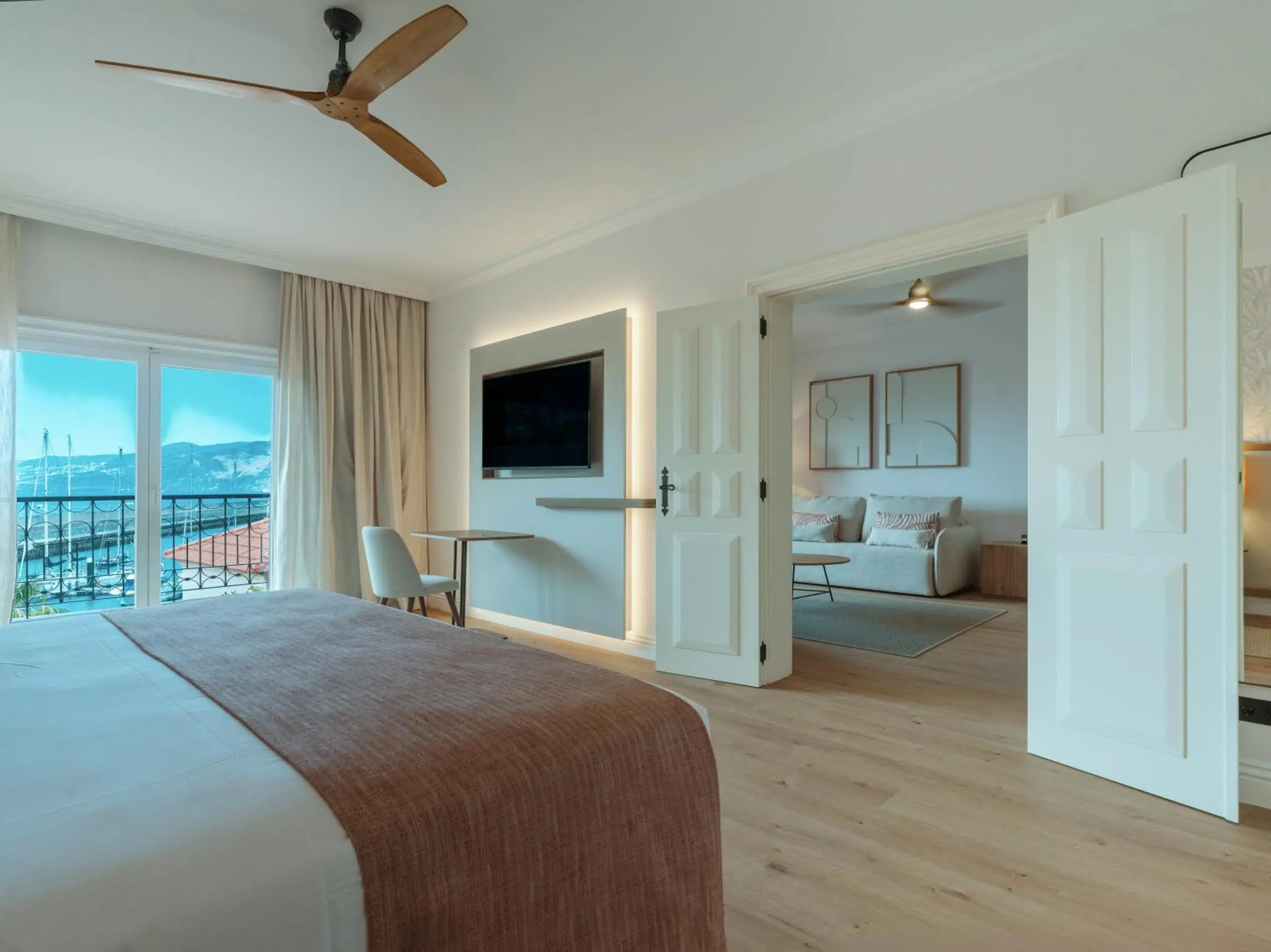 Preferred Club Suite with Frontal Ocean View ( Adults Only) - single occupancy in Dreams Madeira Resort Spa & Marina Preferred Club Suite with Frontal Ocean View ( Adults Only) - single occupancy in Dreams Madeira Resort Spa & Marina