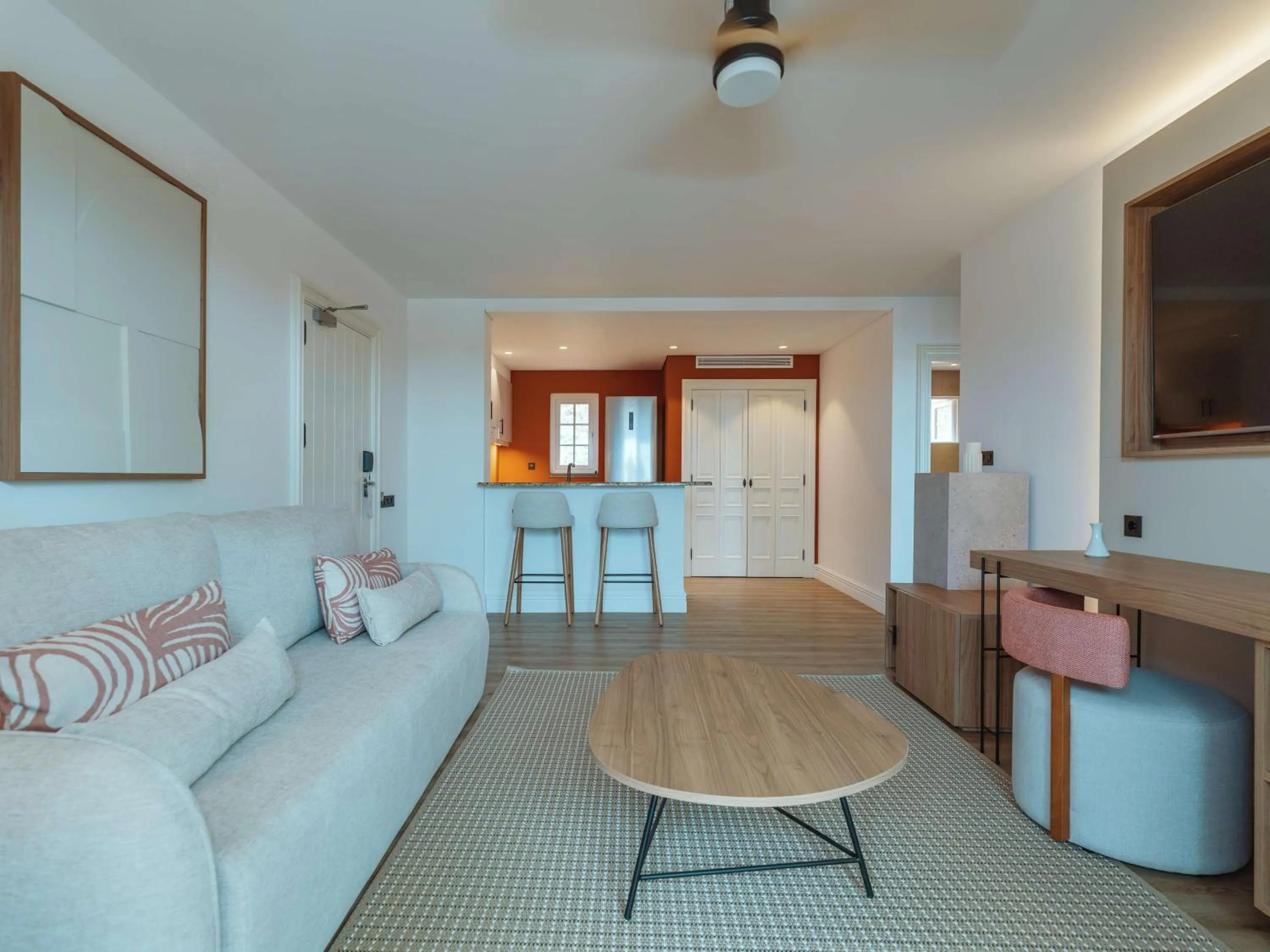 Photo of the whole room in Dreams Madeira Resort Spa & Marina