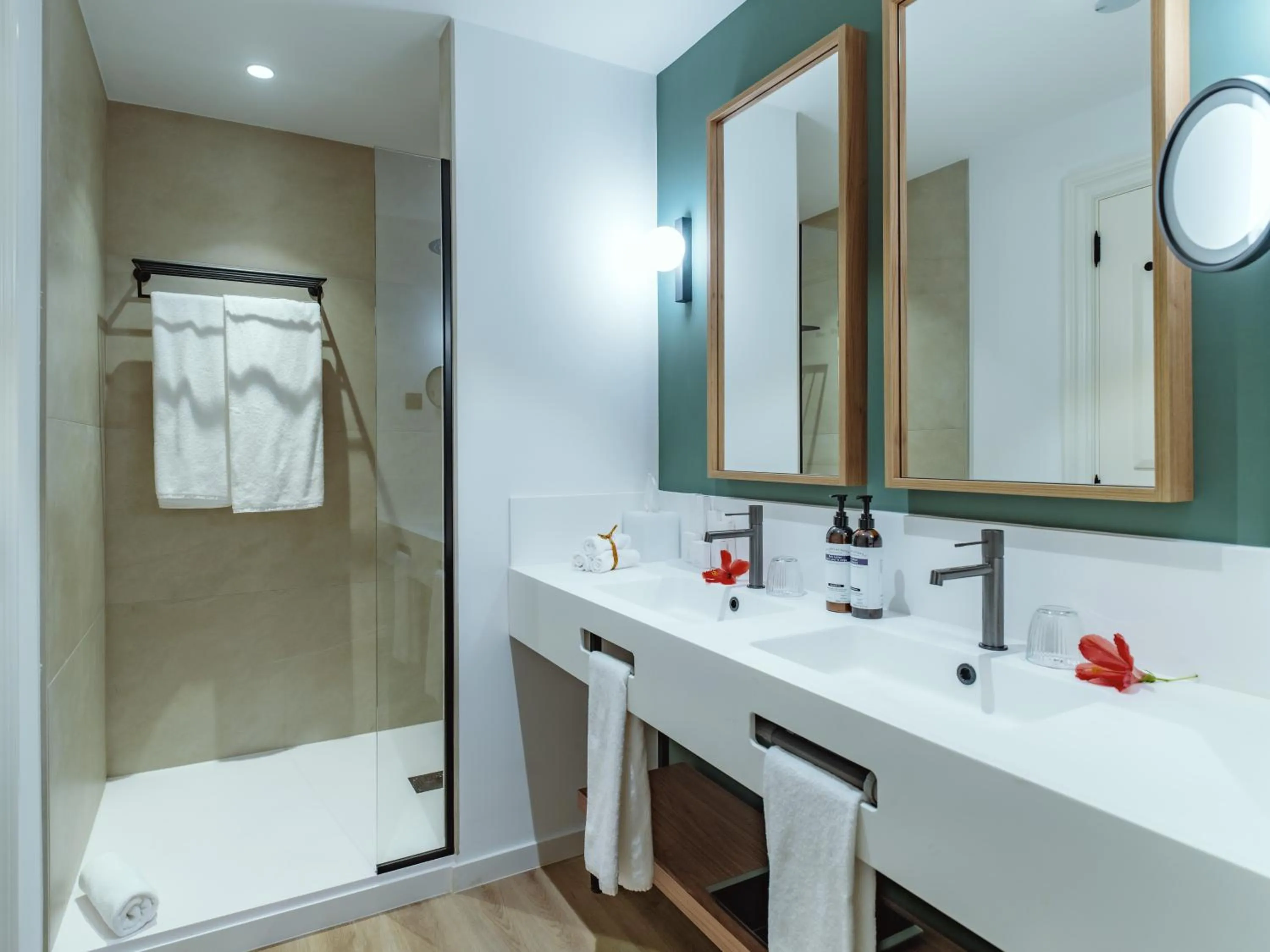 Bathroom in Dreams Madeira Resort Spa & Marina