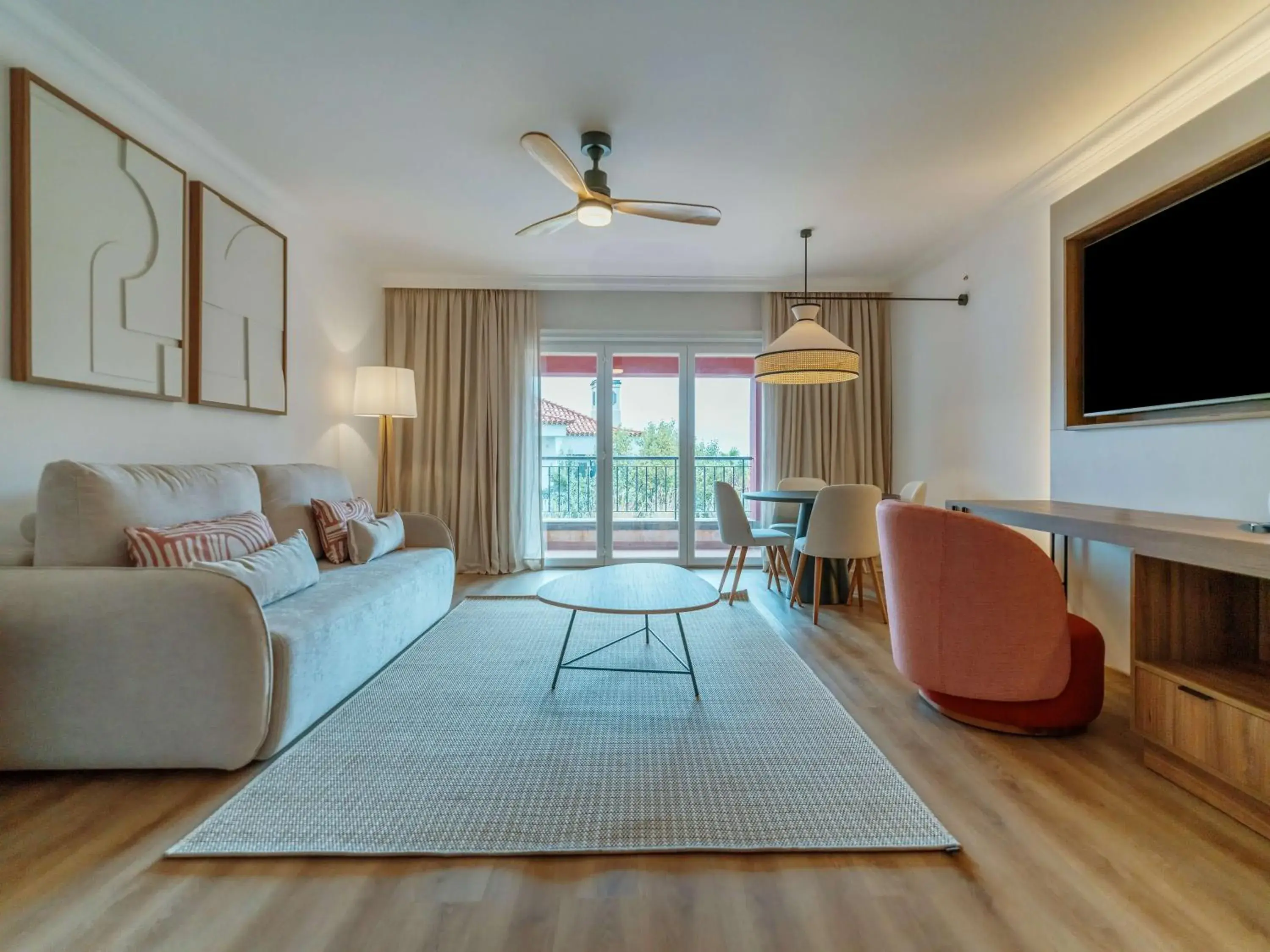 Photo of the whole room in Dreams Madeira Resort Spa & Marina Photo of the whole room in Dreams Madeira Resort Spa & Marina