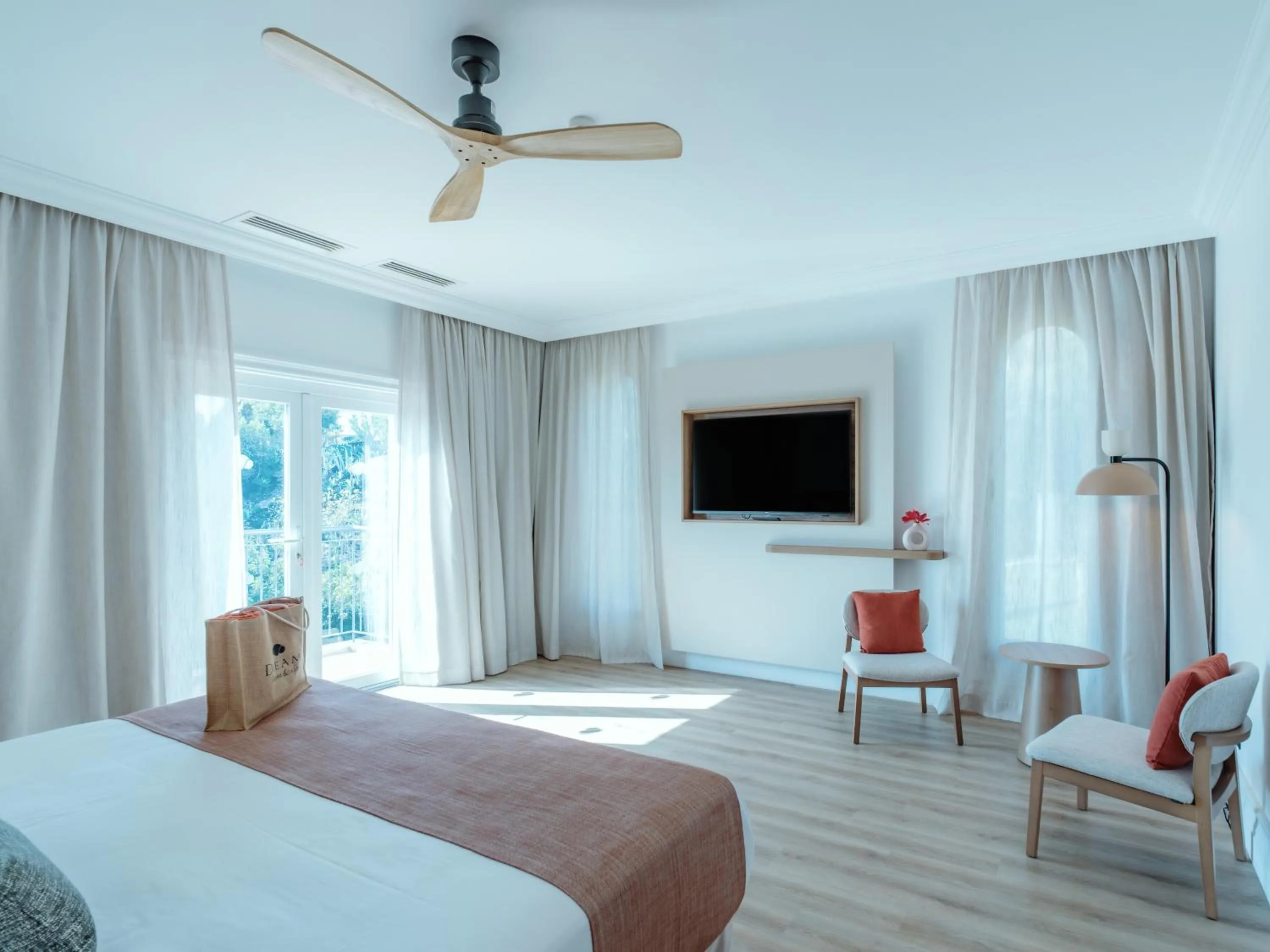 Bed in Dreams Madeira Resort Spa & Marina