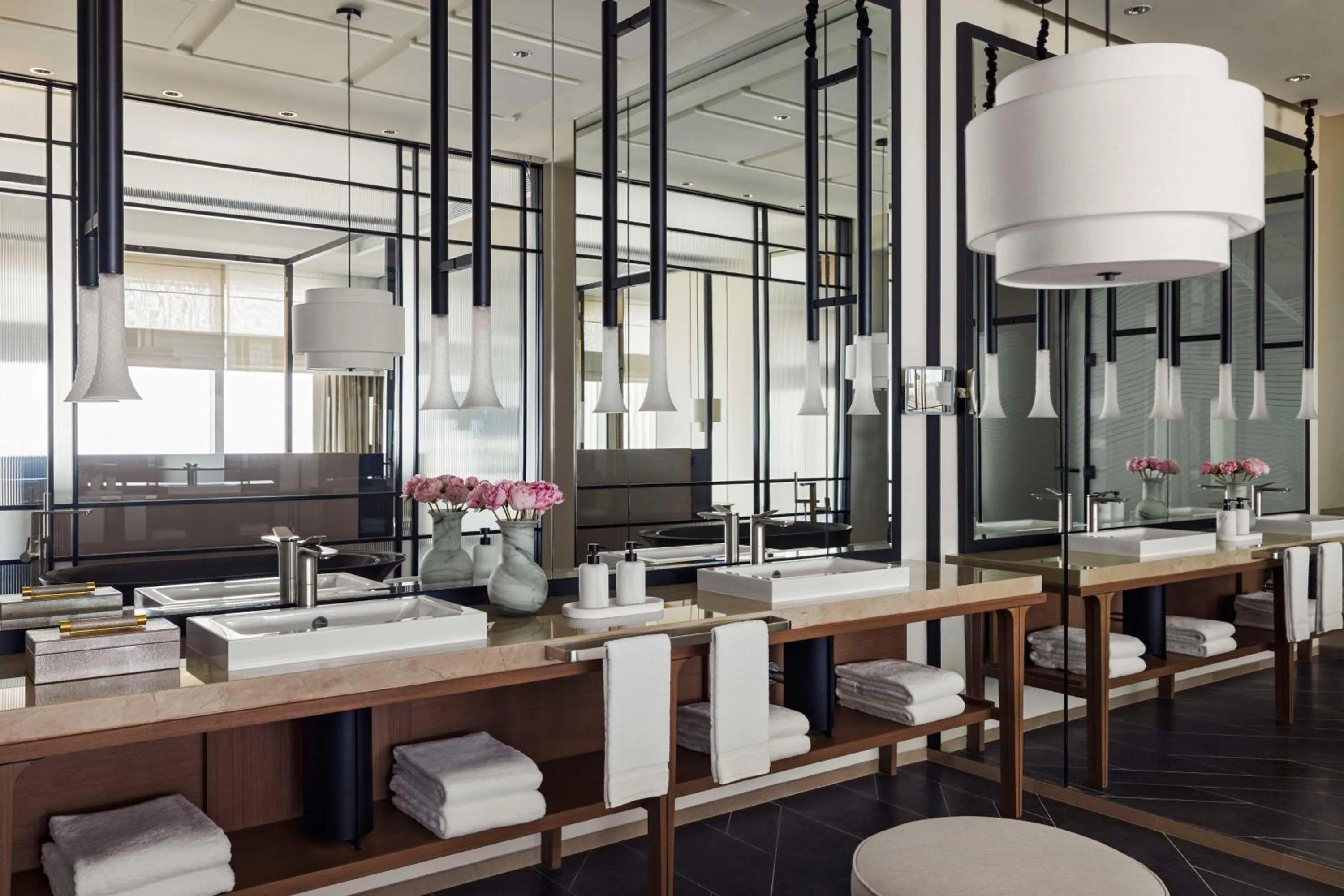 Bathroom in One&Only One Za'abeel