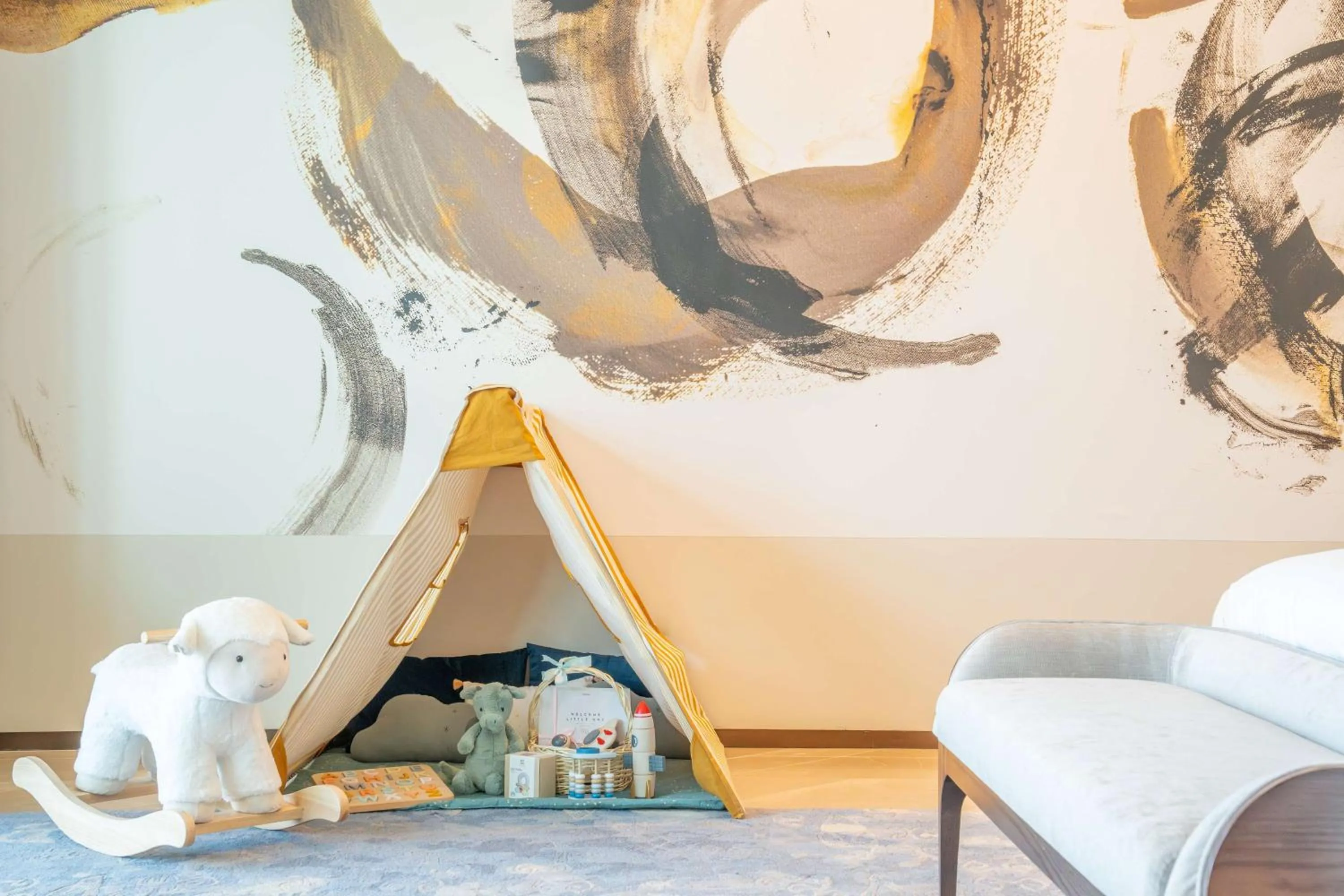 Other in One&Only One Za'abeel