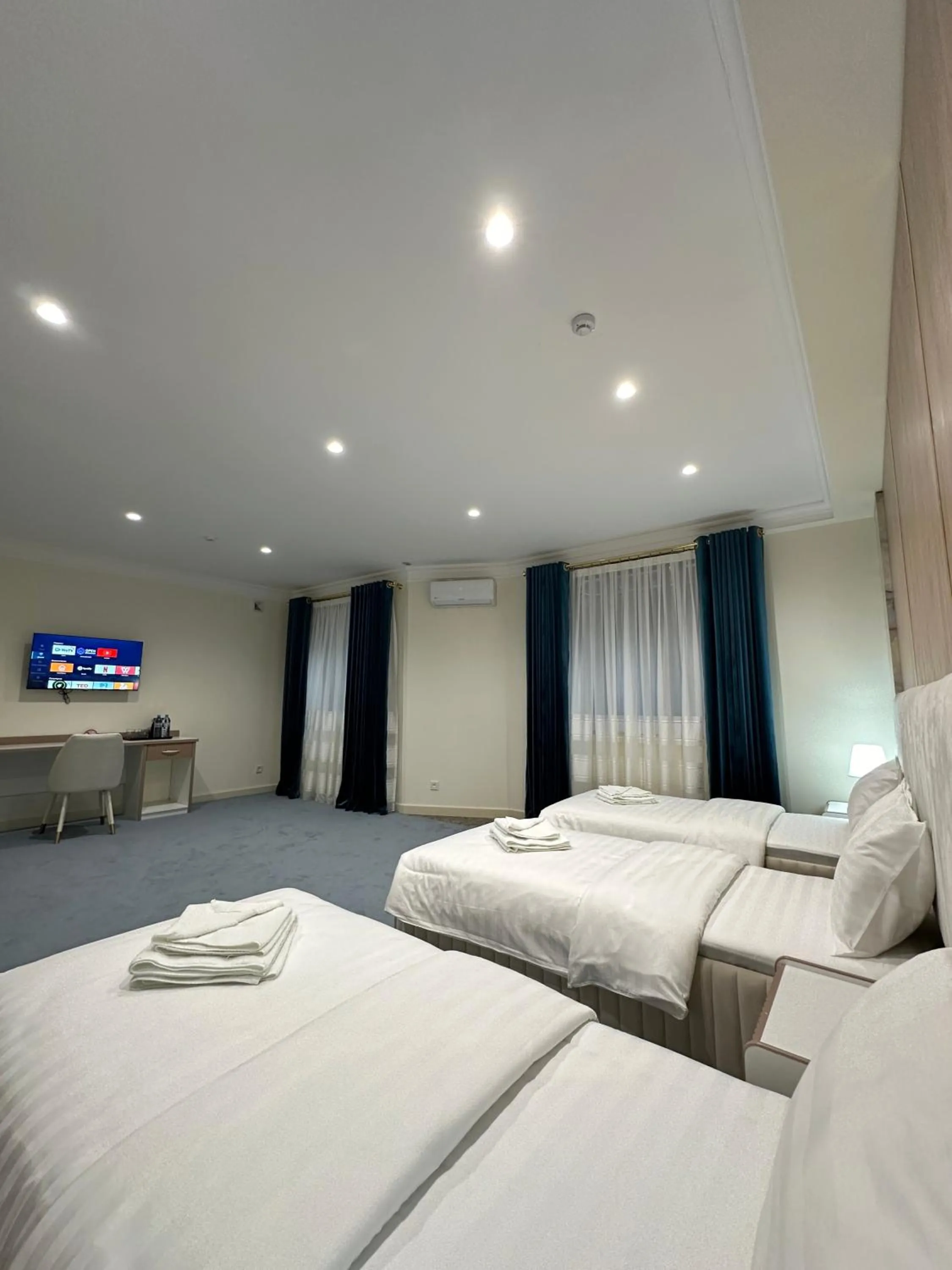 Bed in Nur Makon Hotel