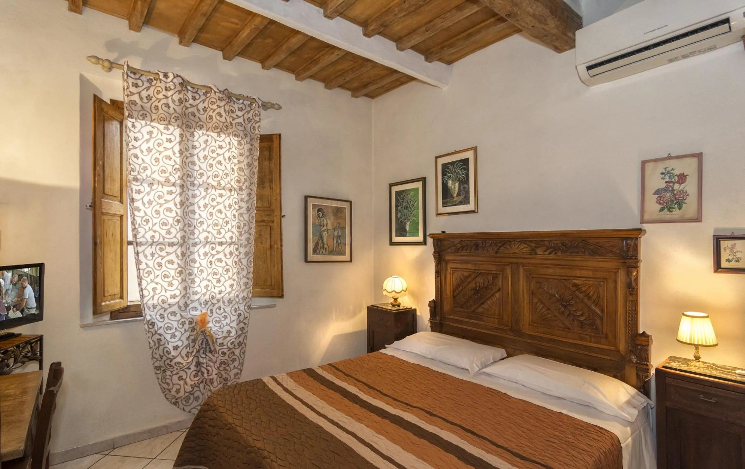 Bed in B&B Due Borghi