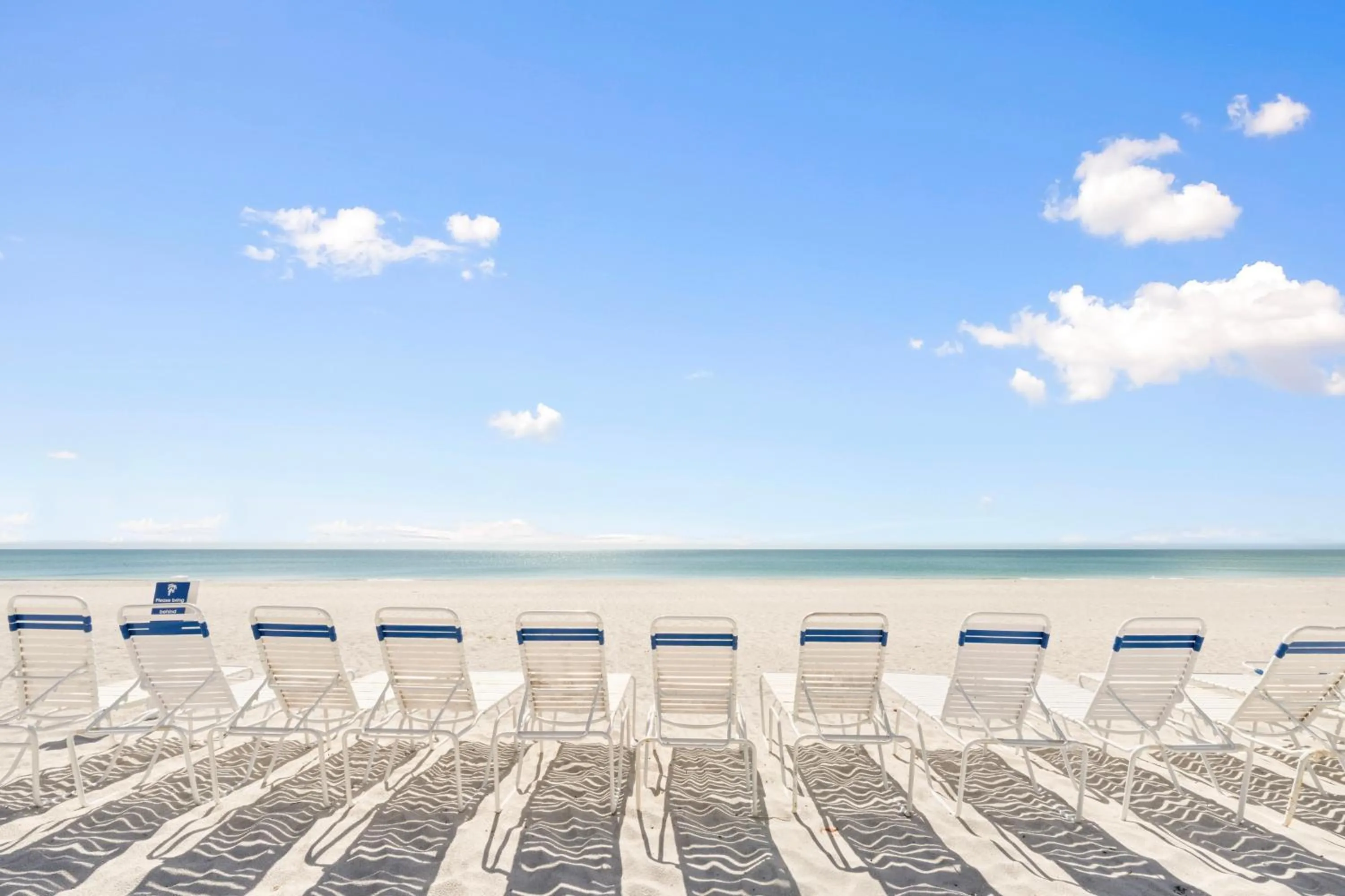 Gulf Tides of Longboat Key by Coolvacay