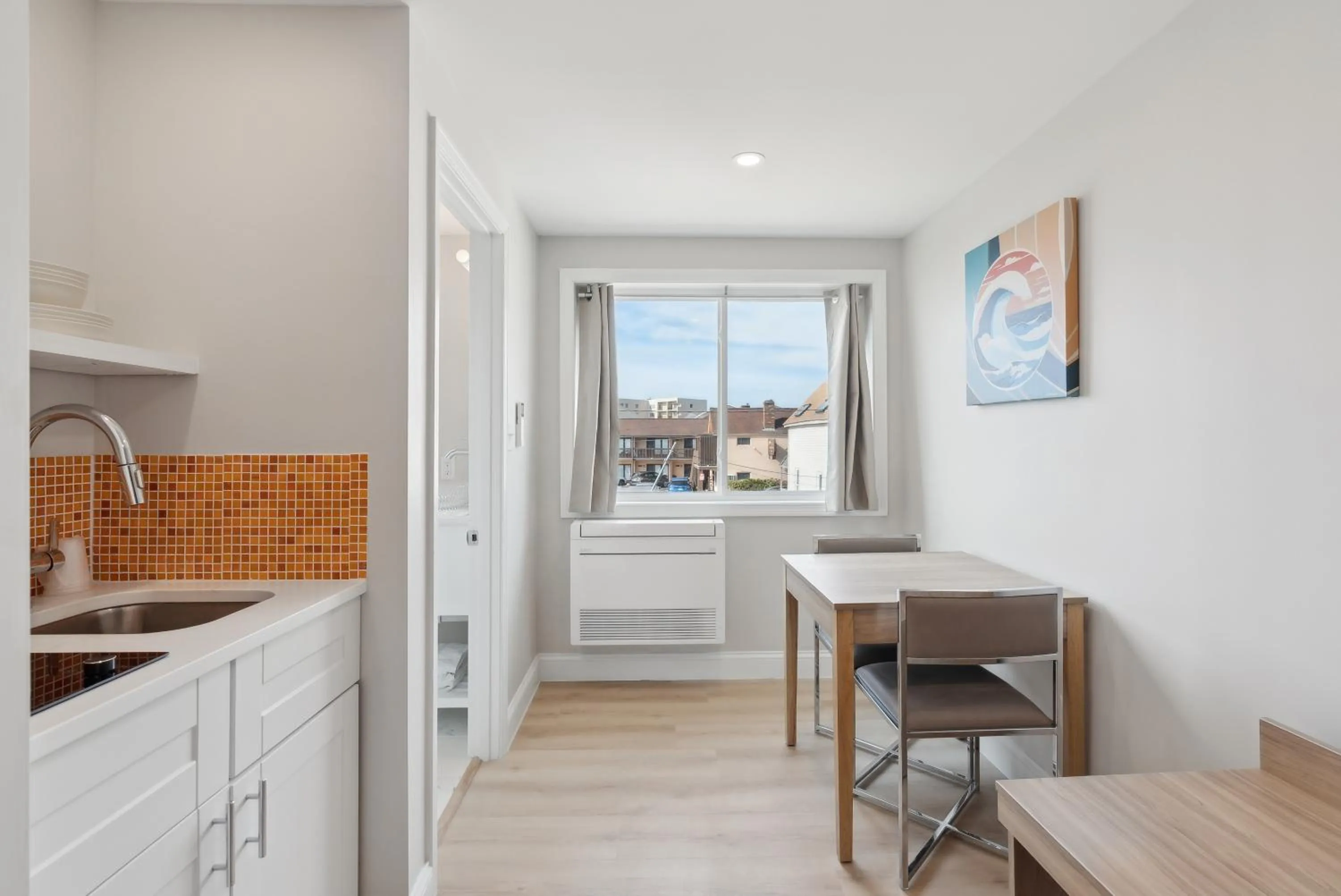 Kitchen or kitchenette in The Voyager