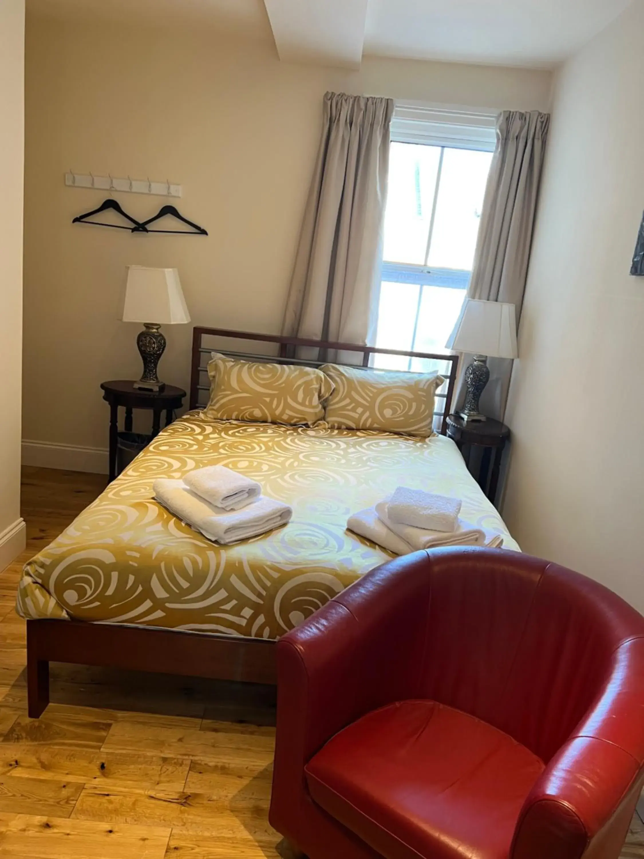 Budget Double Room in Abbey Canterbury Budget Double Room in Abbey Canterbury