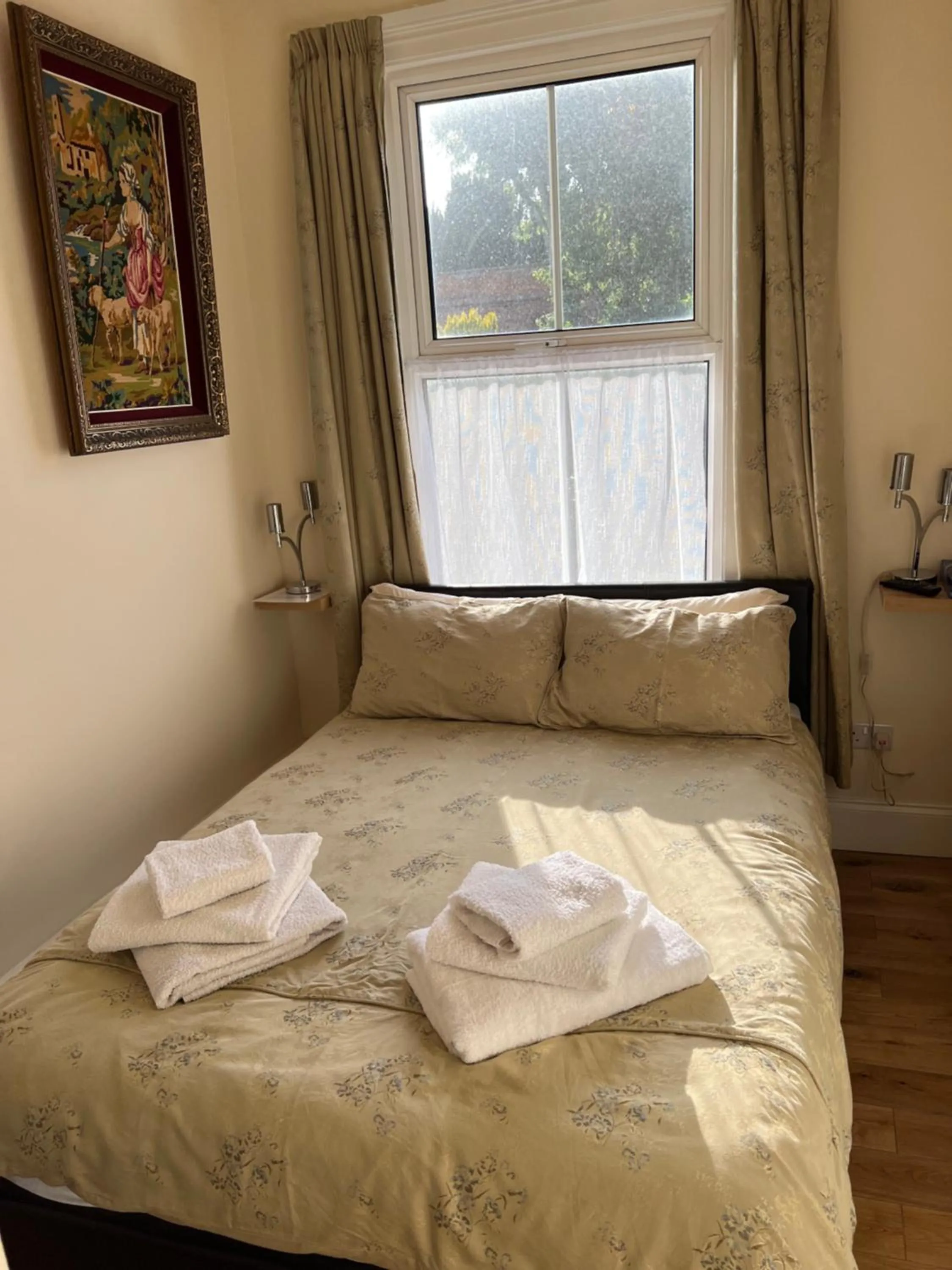 Bed in Abbey Canterbury