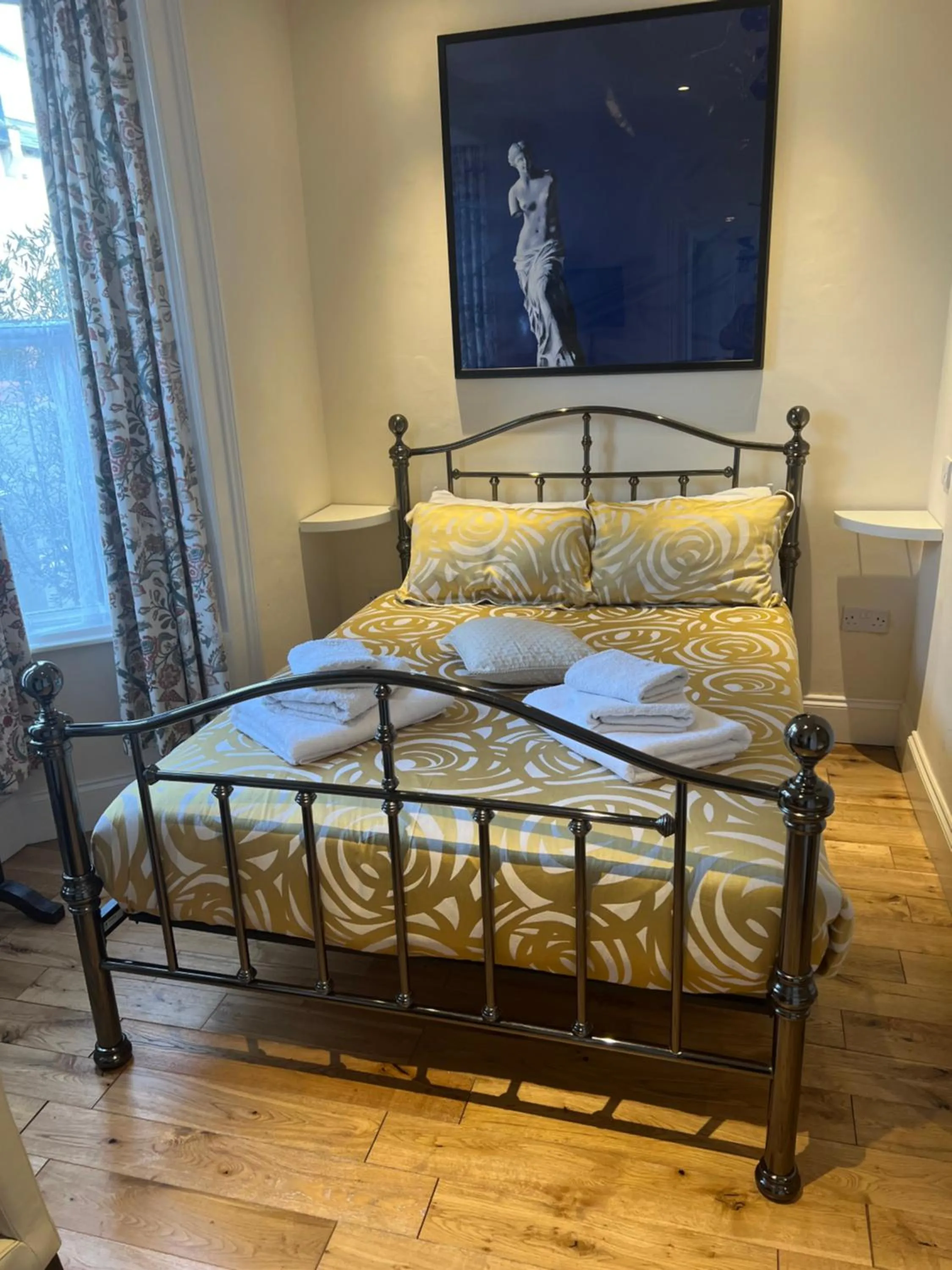 Bed in Abbey Canterbury