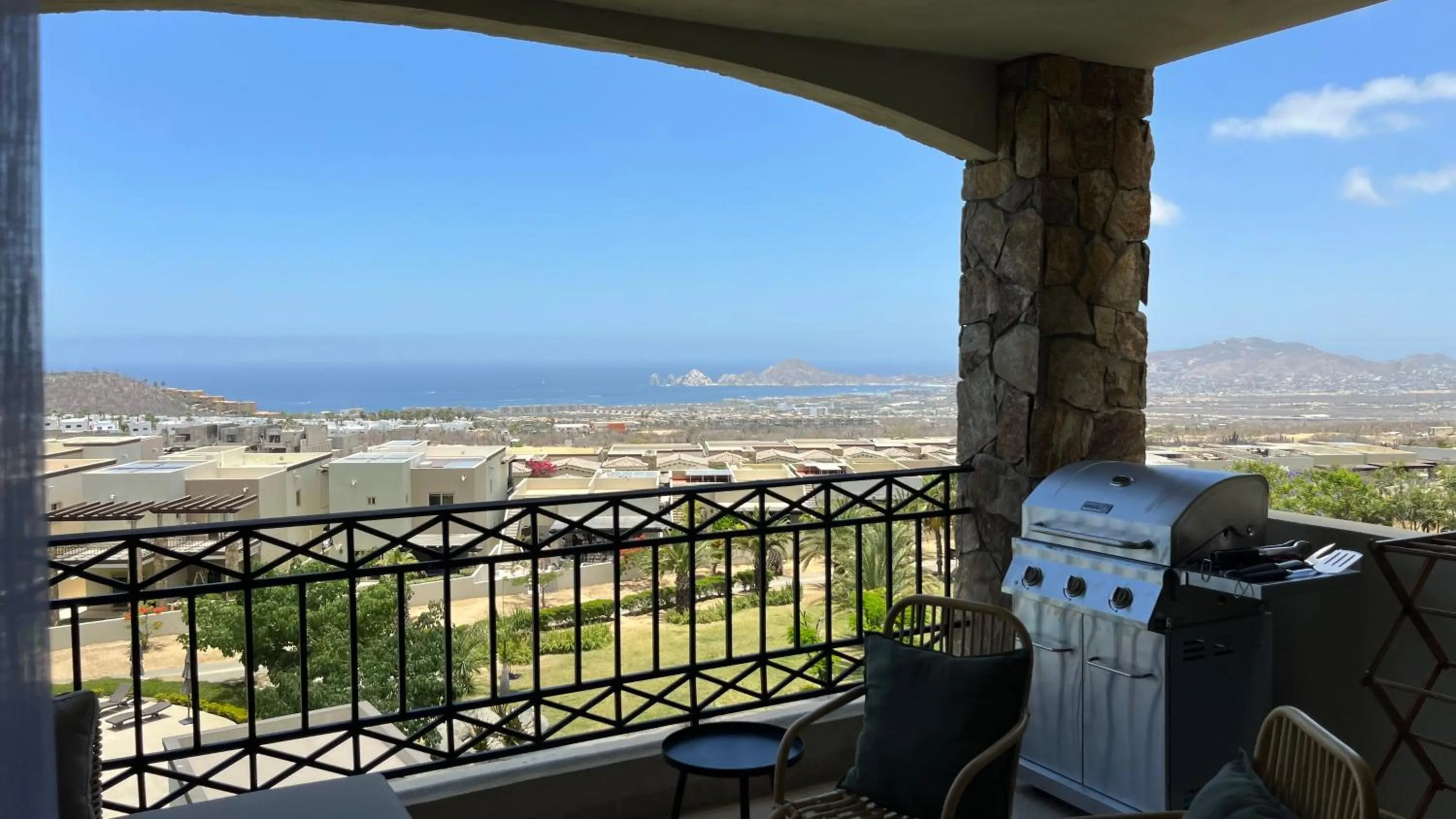 Balcony/Terrace in Beautyful and stuning condo 3bd