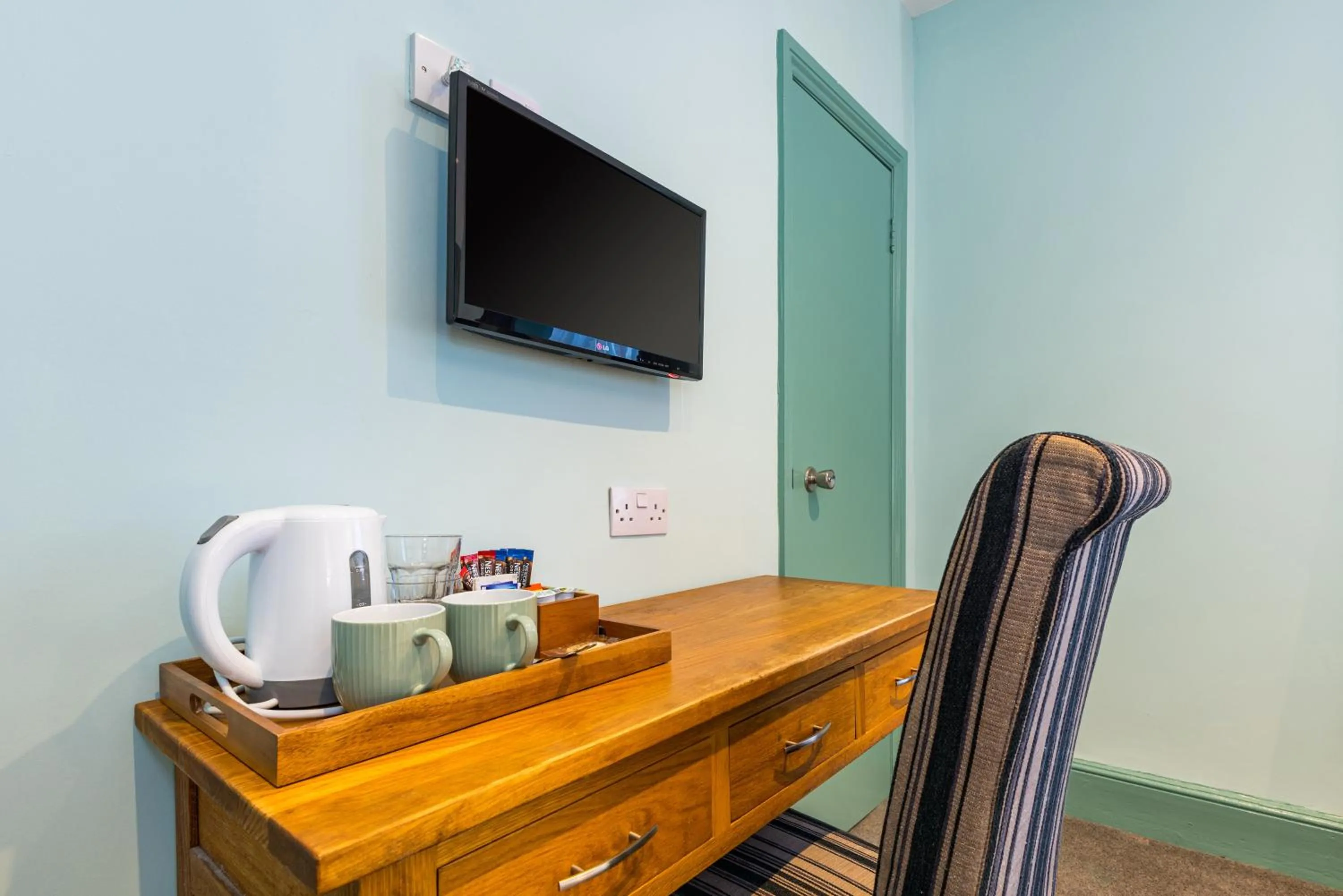 TV and multimedia in The Queens