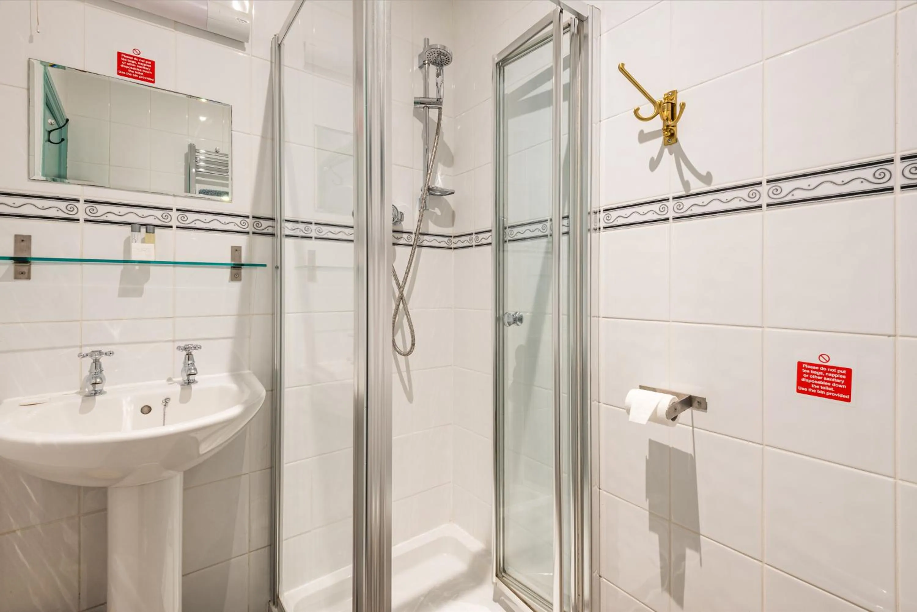 Shower in The Queens