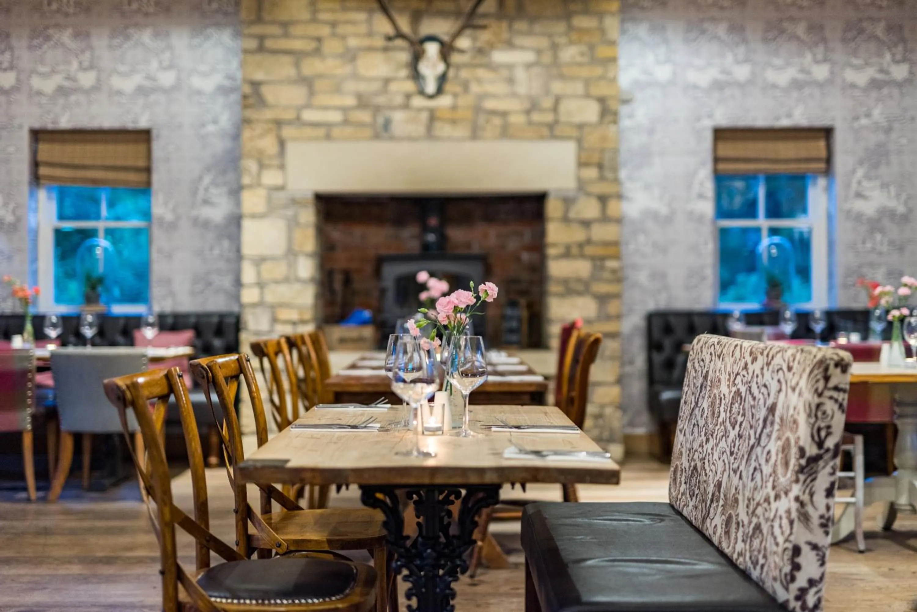 Restaurant/places to eat in The Queens