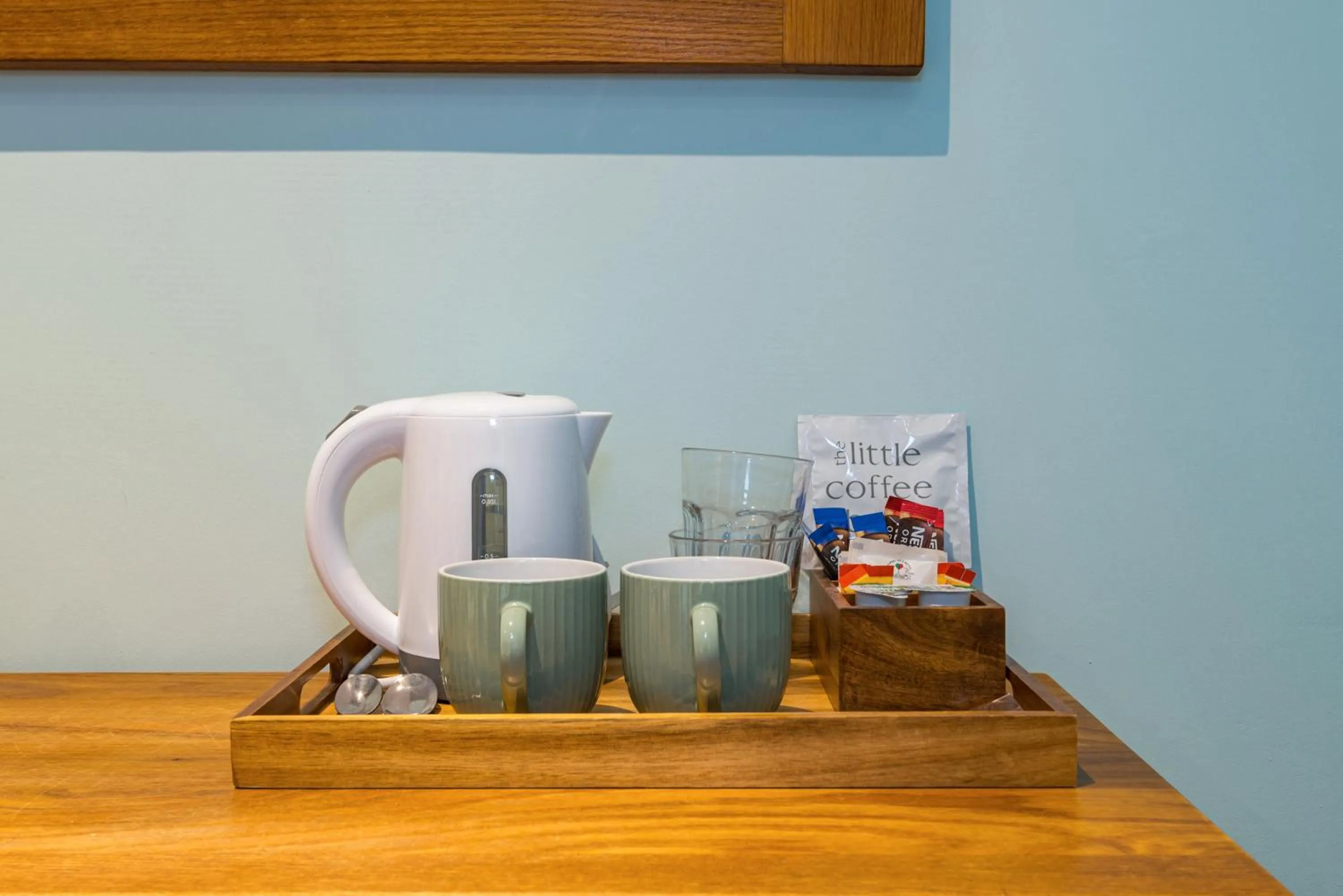 Coffee/tea facilities in The Queens