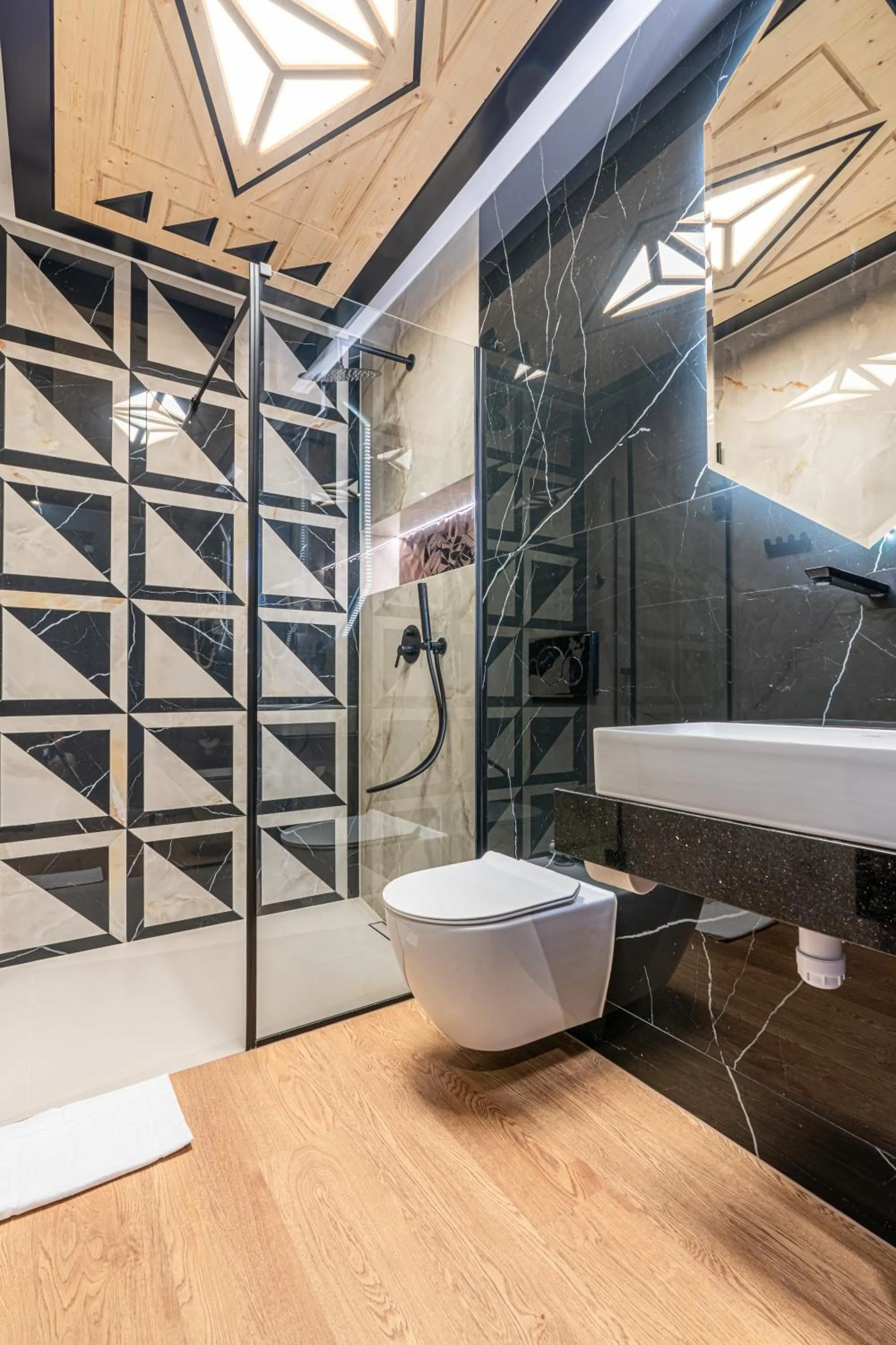 Shower in Złota Residence & SPA - 500m od Krupówek