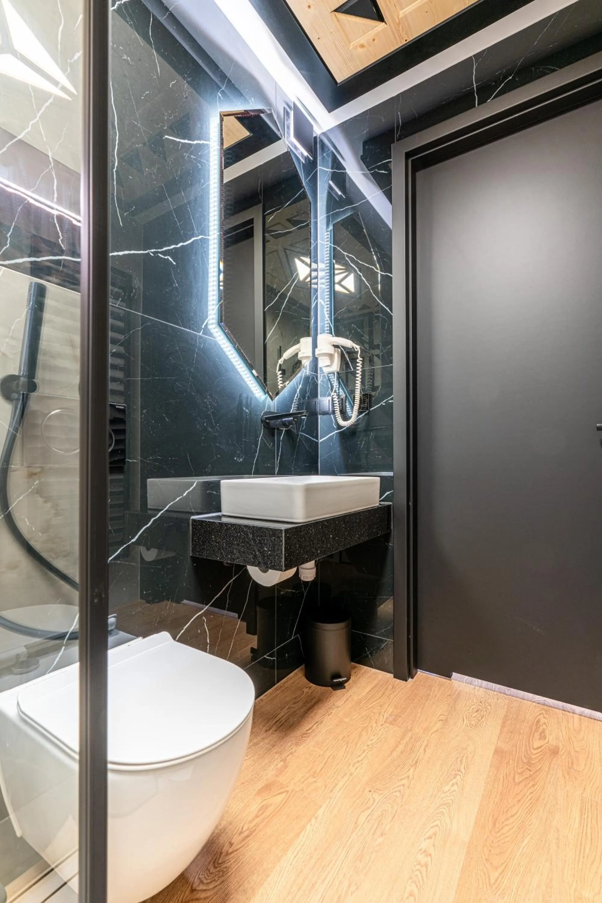 Shower in Złota Residence & SPA - 500m od Krupówek