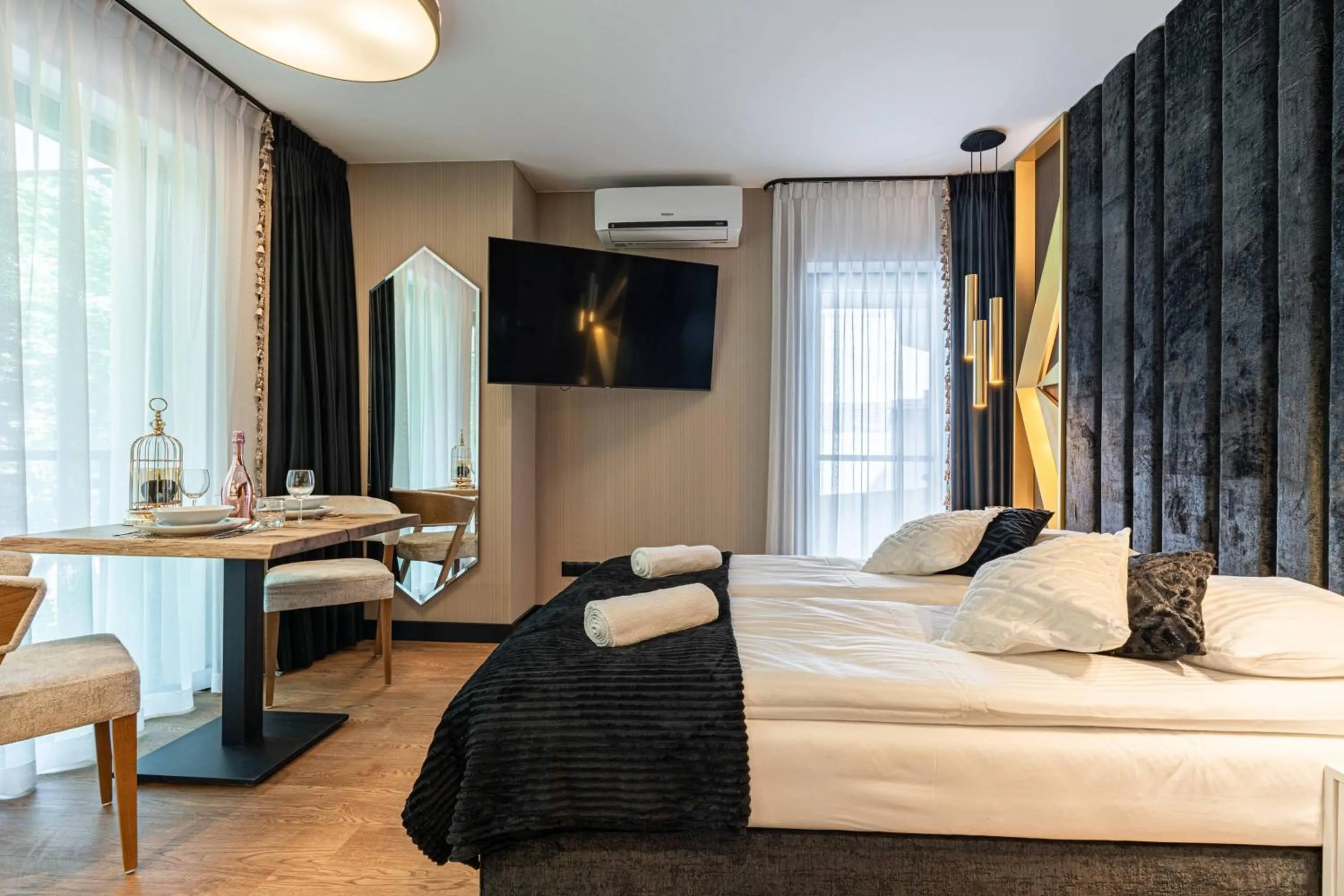 Bedroom, Bed in Złota Residence & SPA - 500m od Krupówek