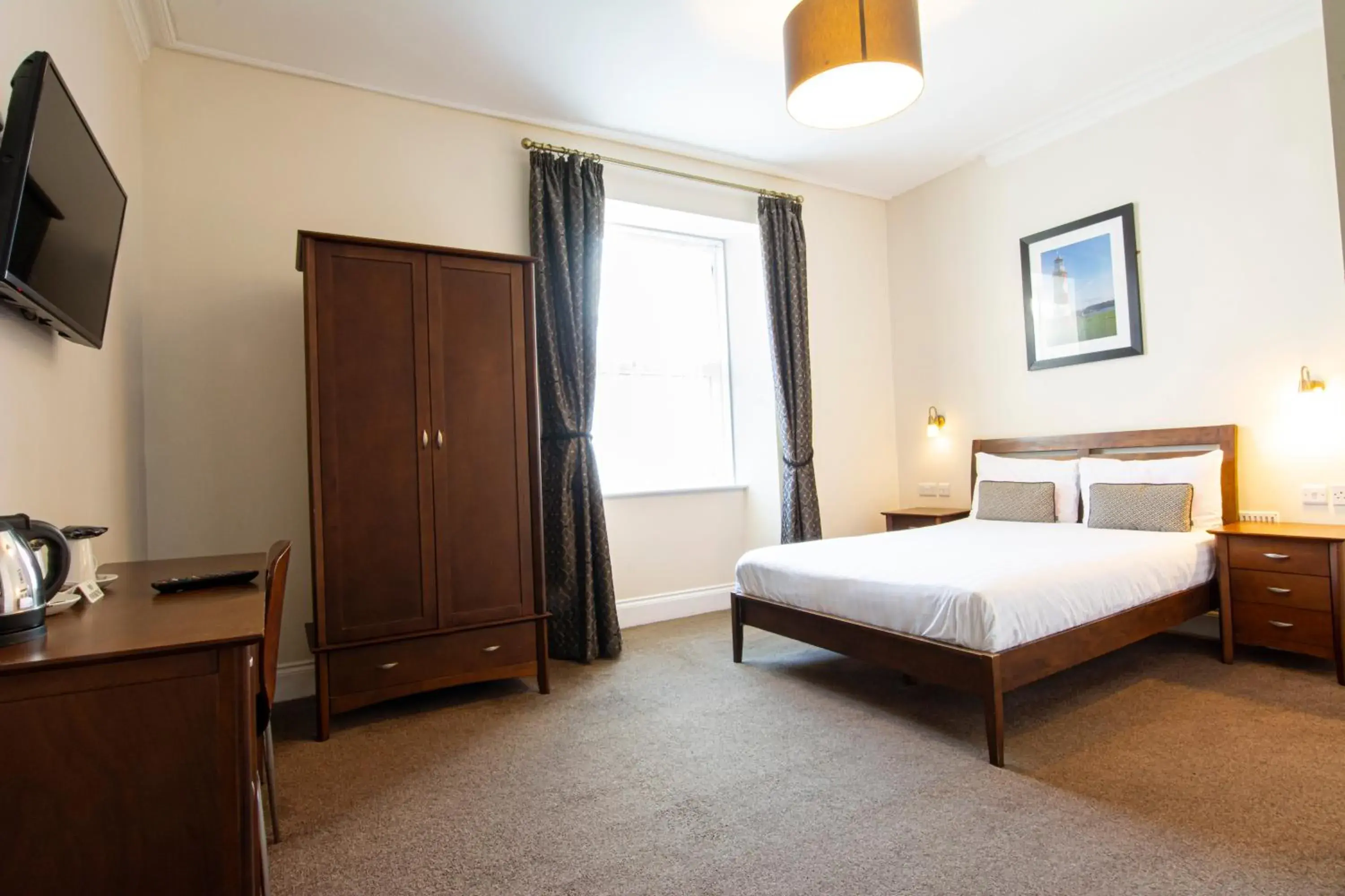 Standard Double Room in The Grosvenor Plymouth Standard Double Room in The Grosvenor Plymouth