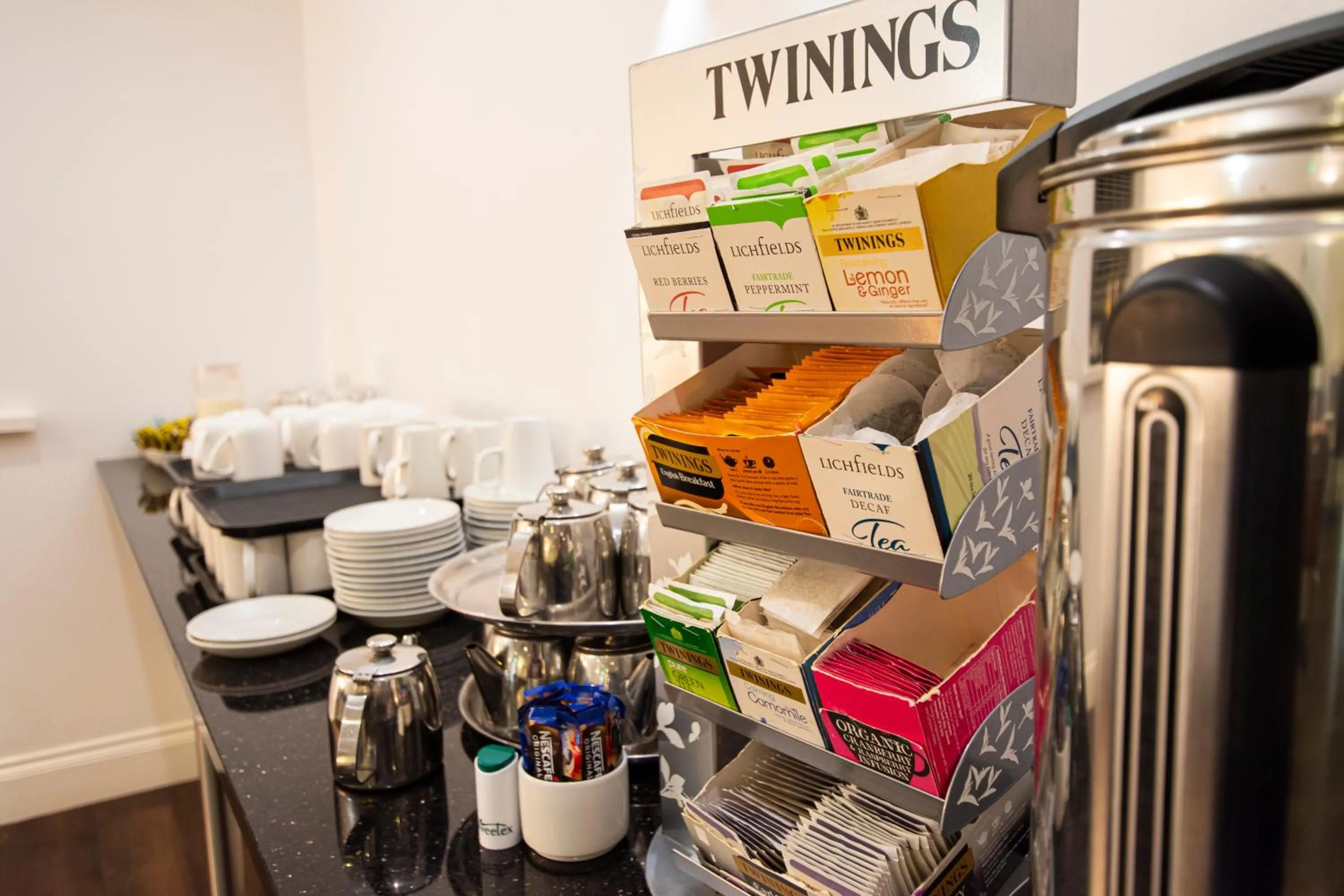 Coffee/tea facilities in The Grosvenor Plymouth