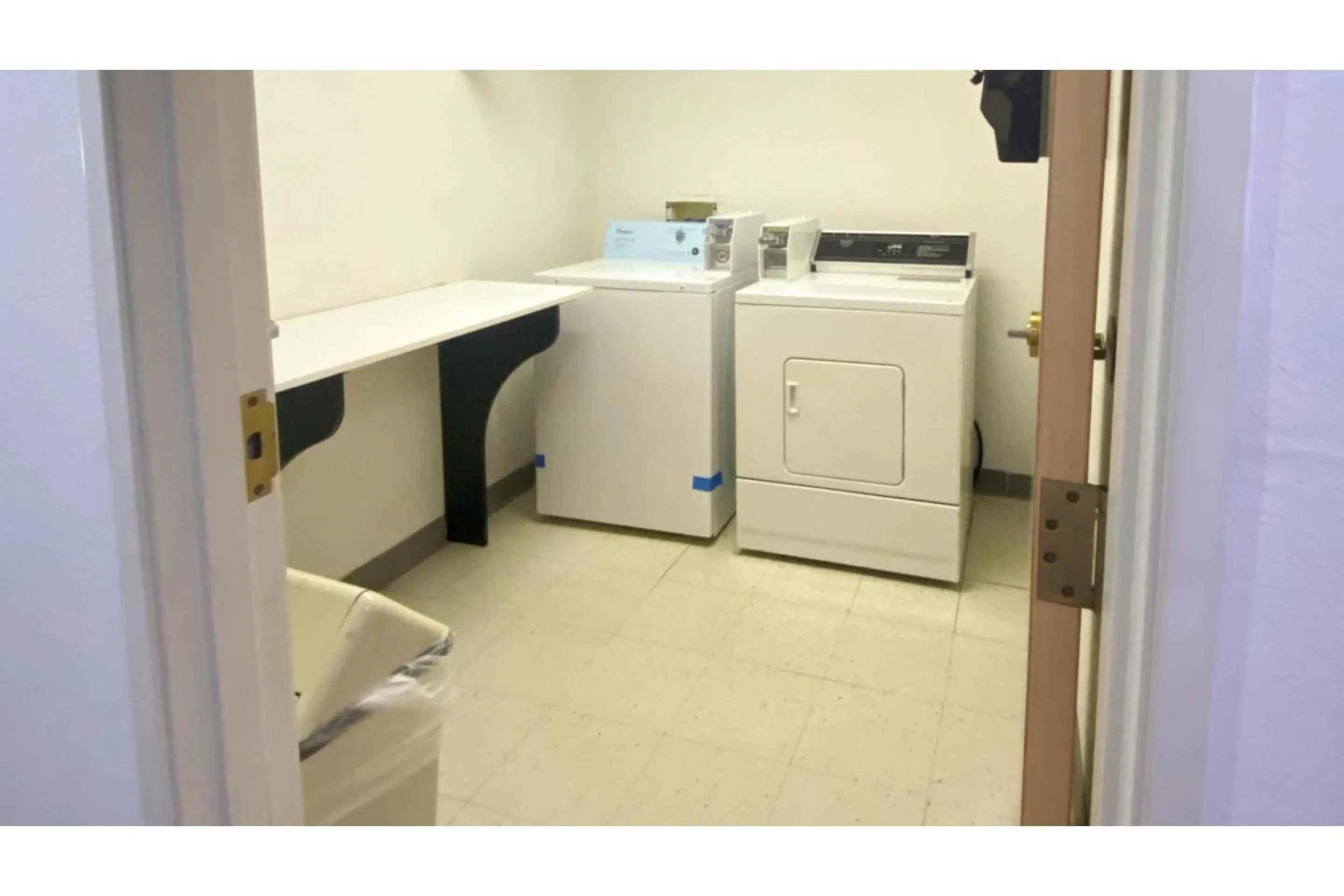 washing machine in Studio 6 McAlester OK South