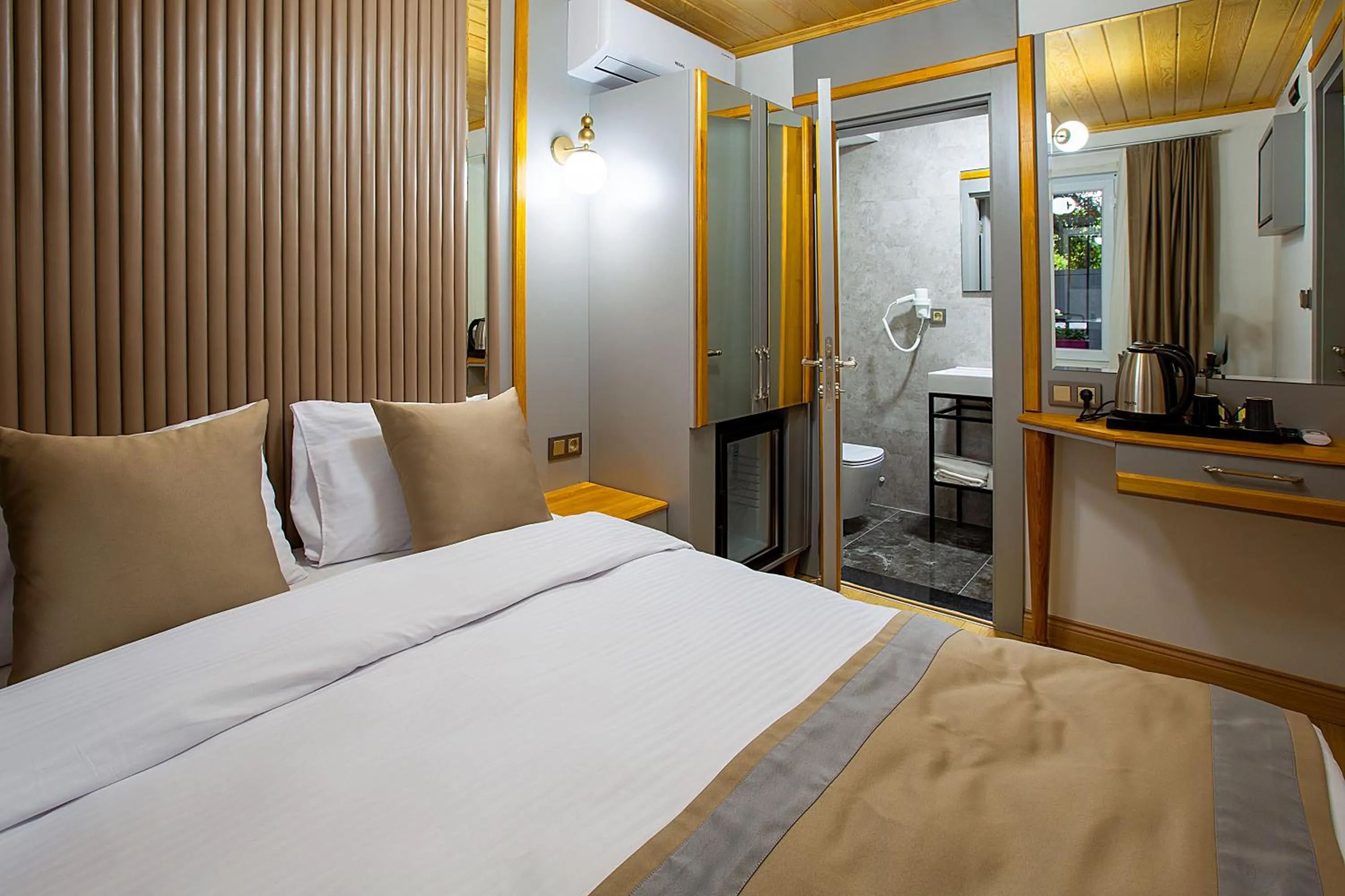 Bed in Guldehan Hotel