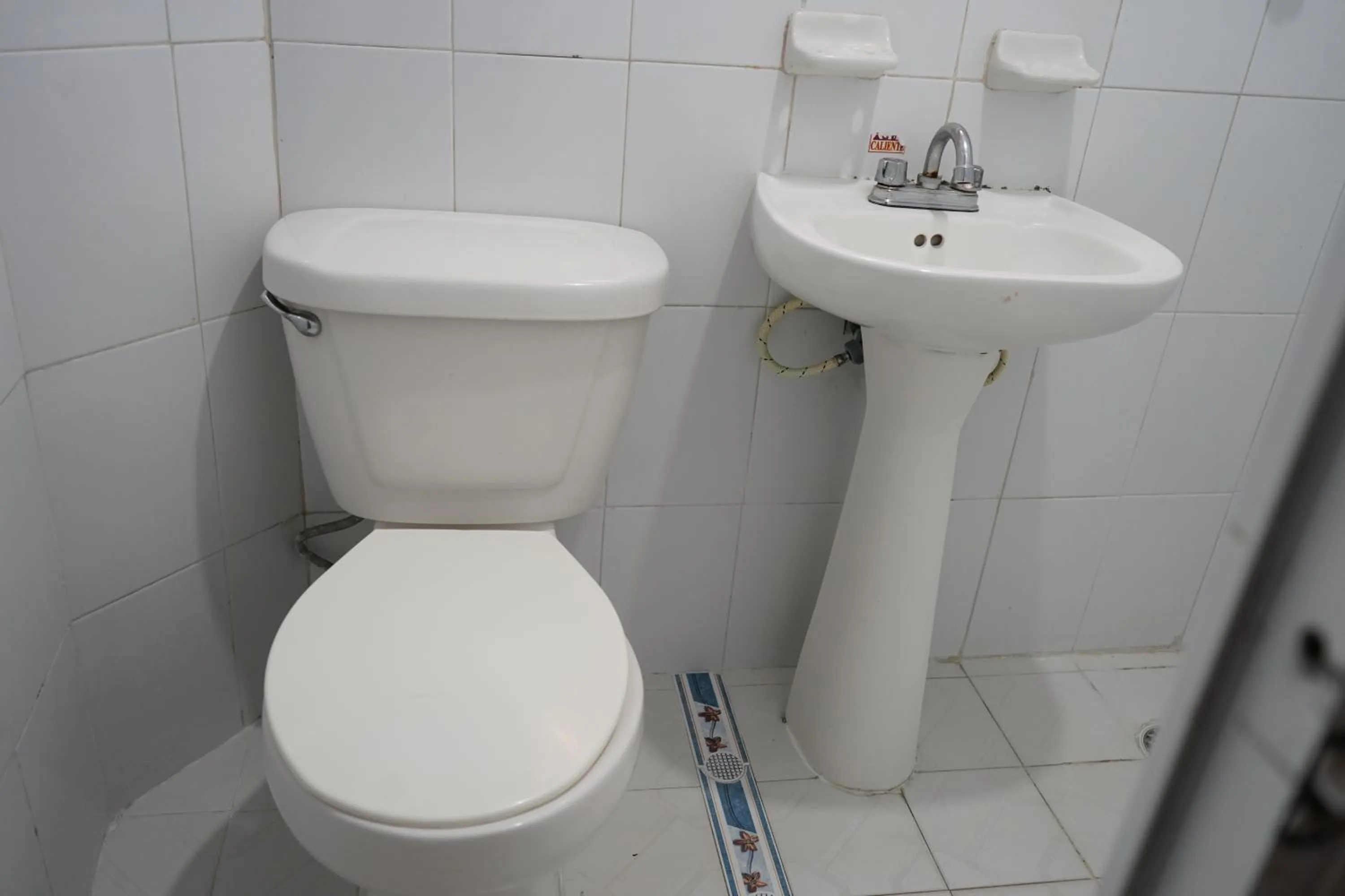 Bathroom in OYO Hotel El Conquistador