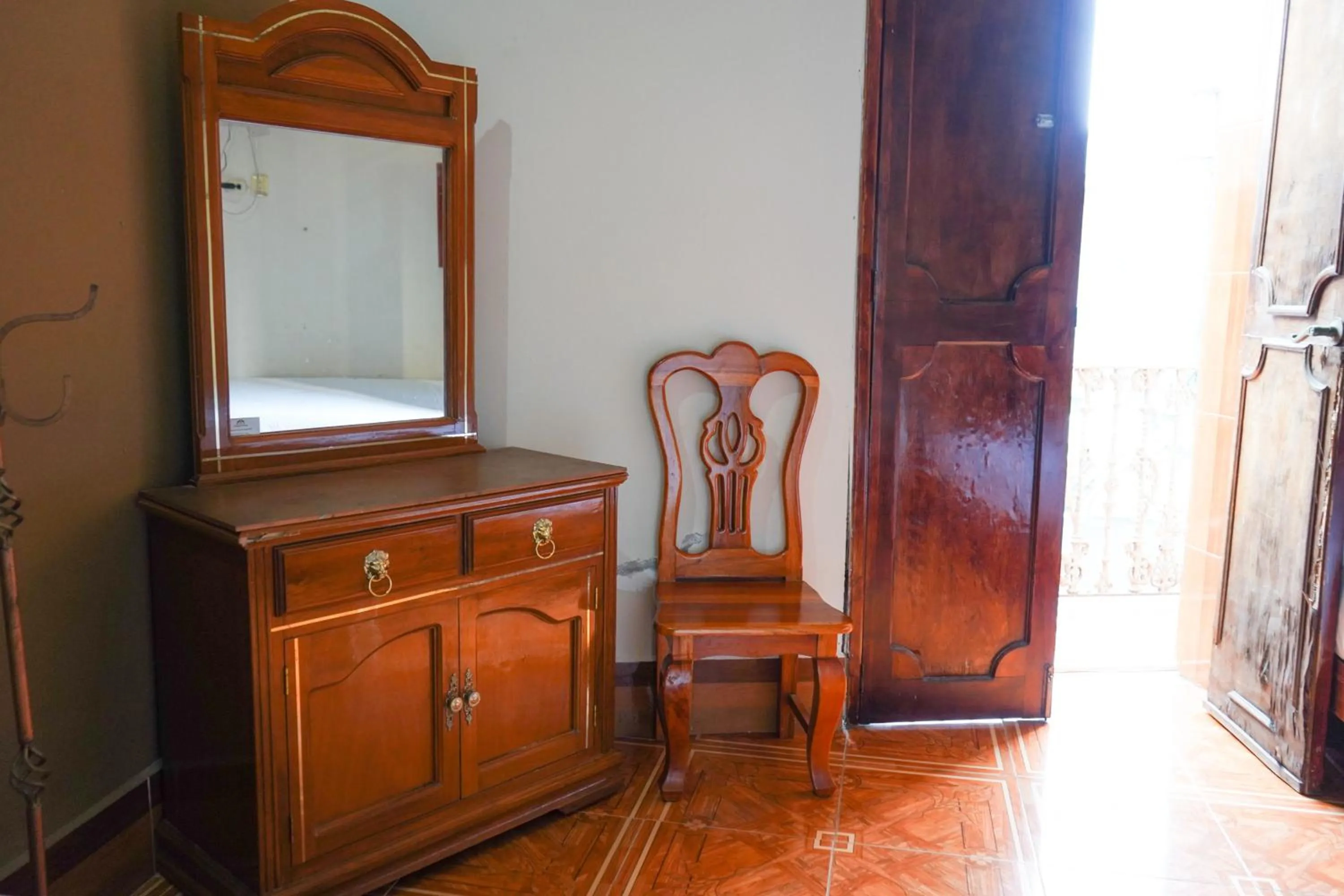 Area and facilities in OYO Hotel El Conquistador