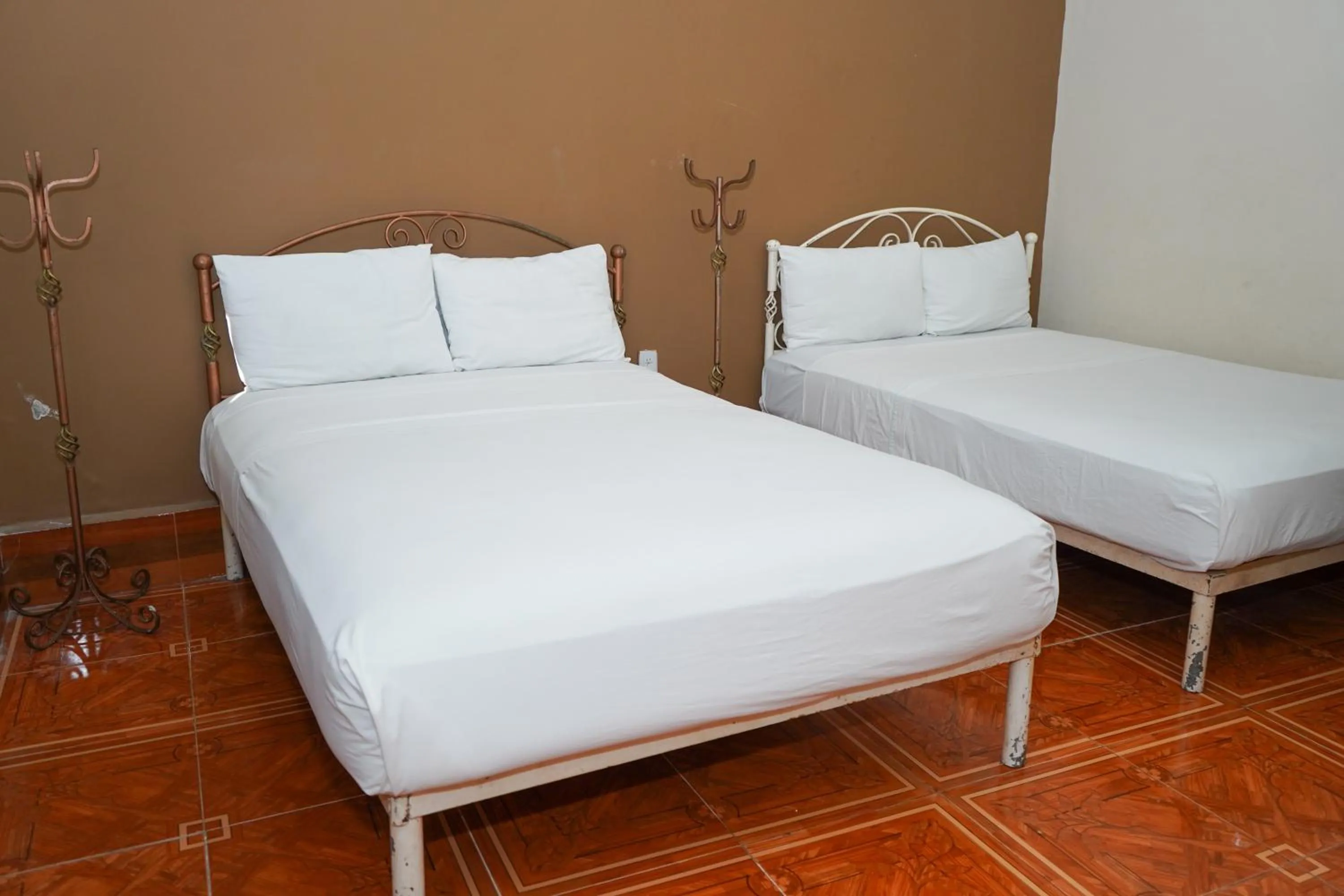 Bedroom, Bed in OYO Hotel El Conquistador