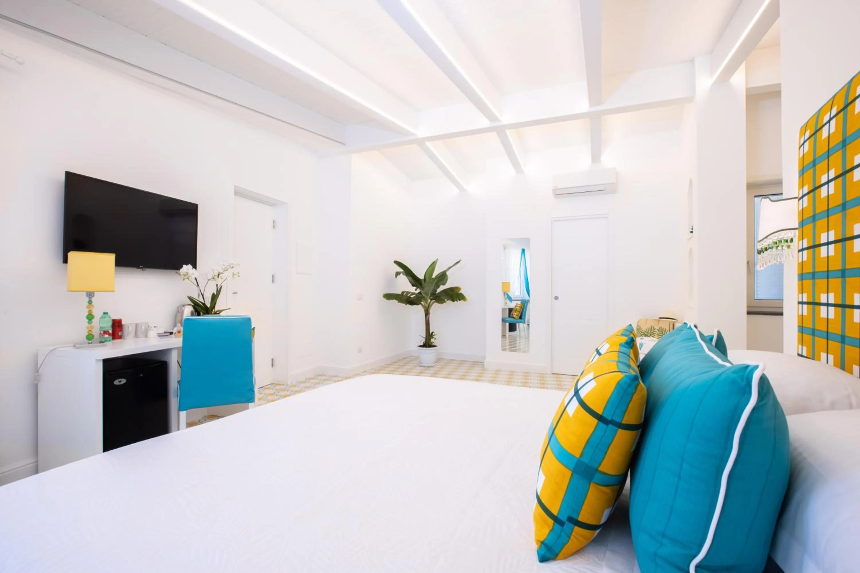 Bed in YourHome - Villa Veronica Luxury Suites in Amalfi coast