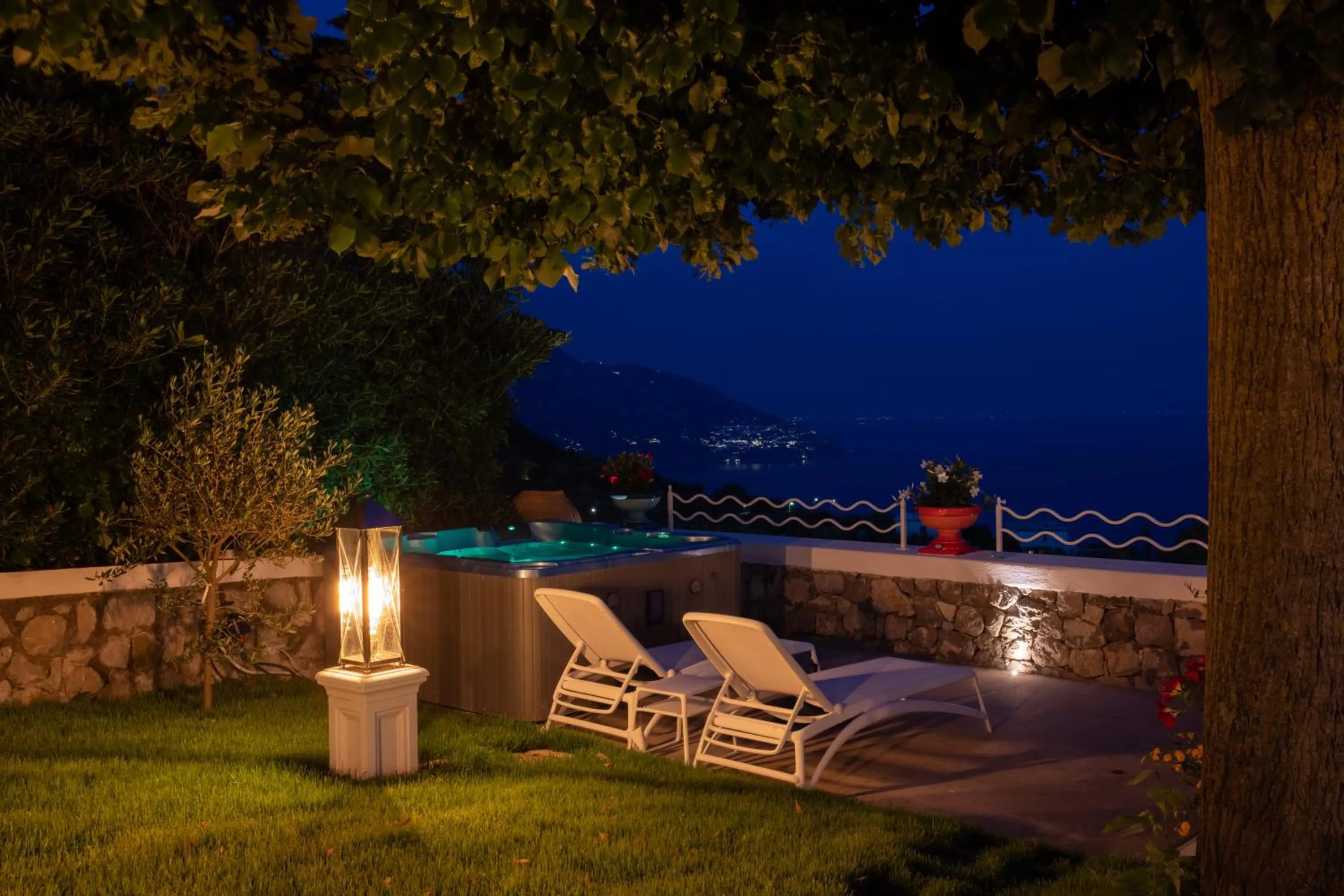 Night in YourHome - Villa Veronica Luxury Suites in Amalfi coast