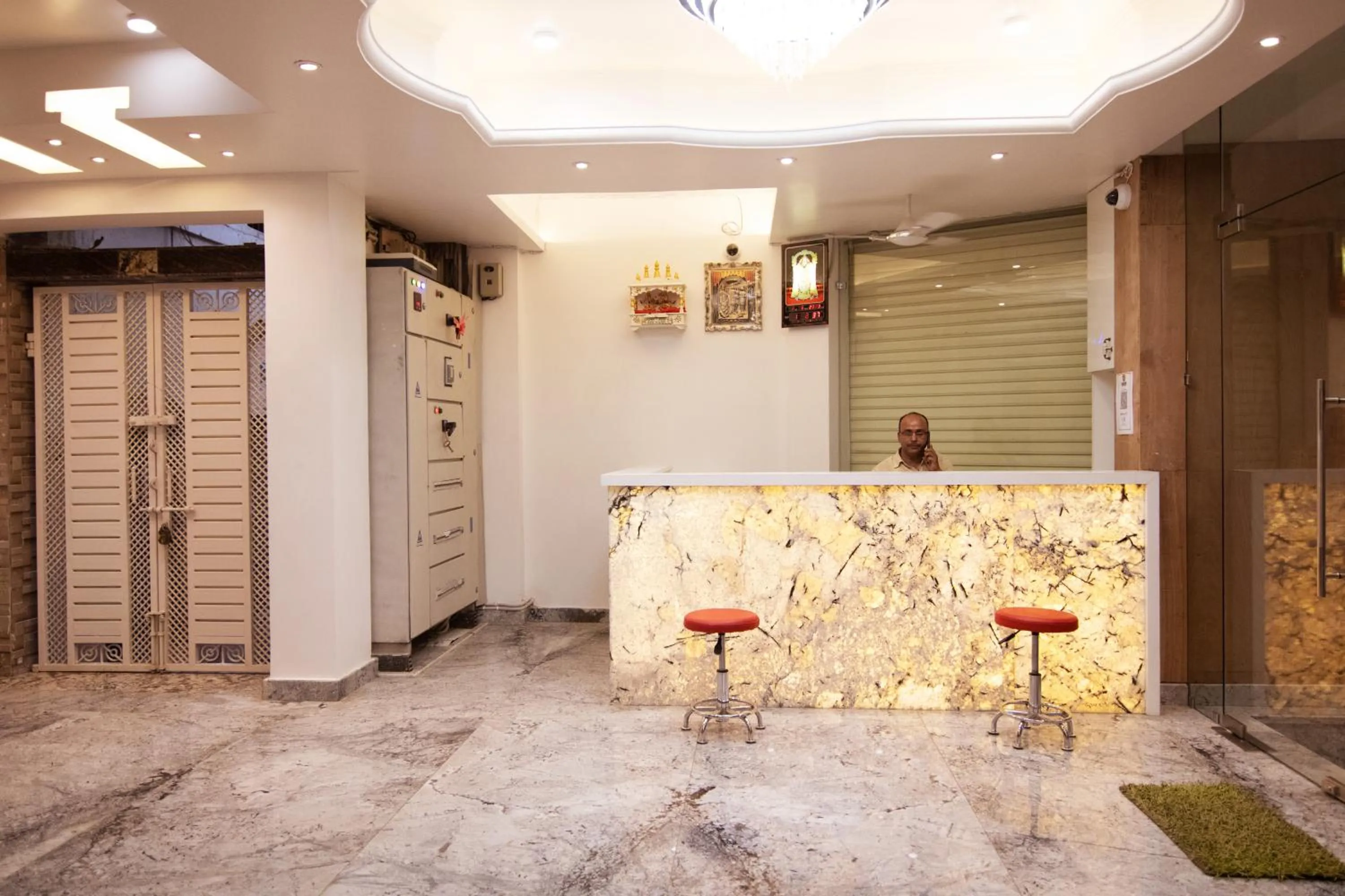 Seating area in Hotel Temple View