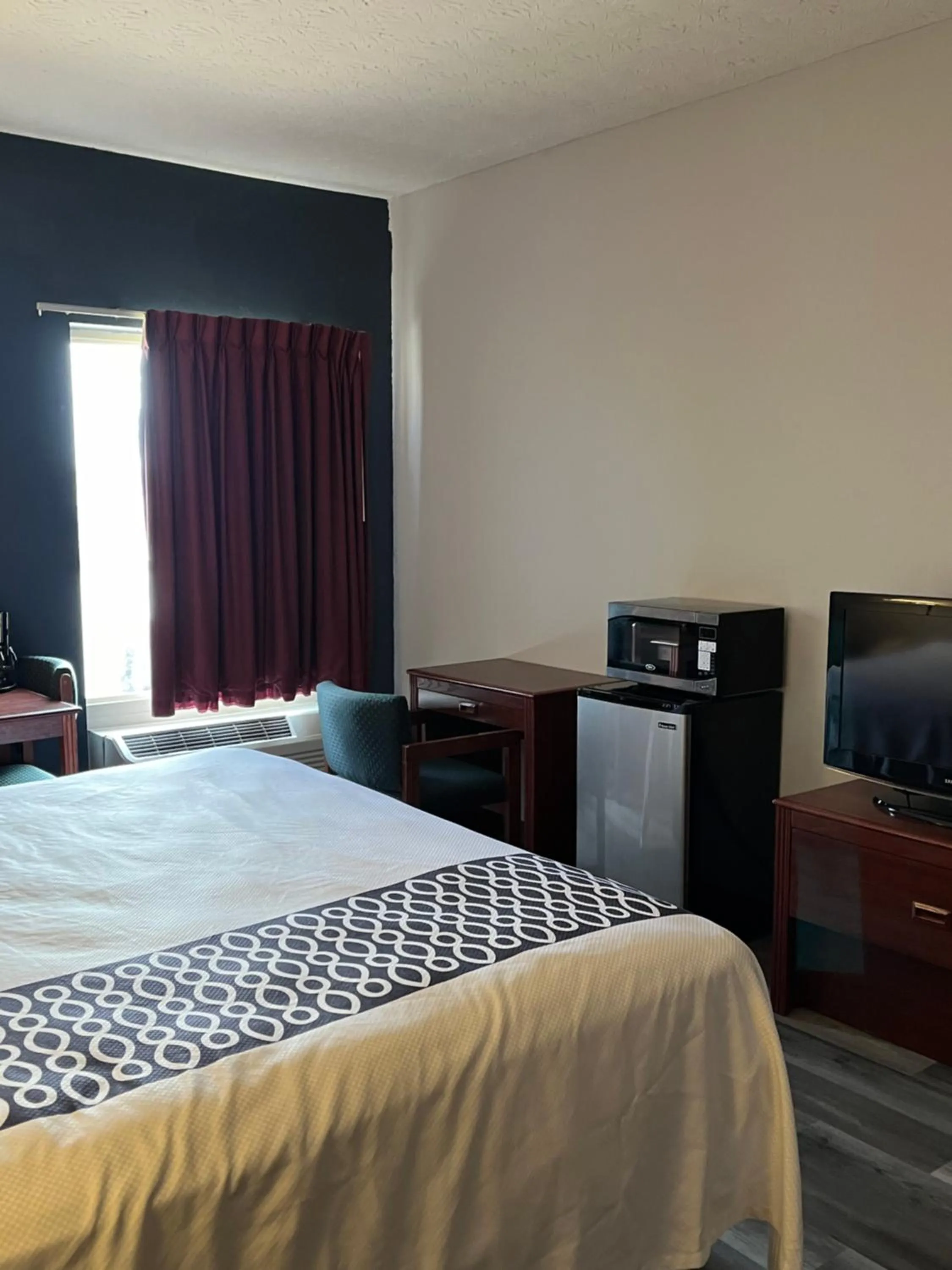 Bed in Springfield Inn