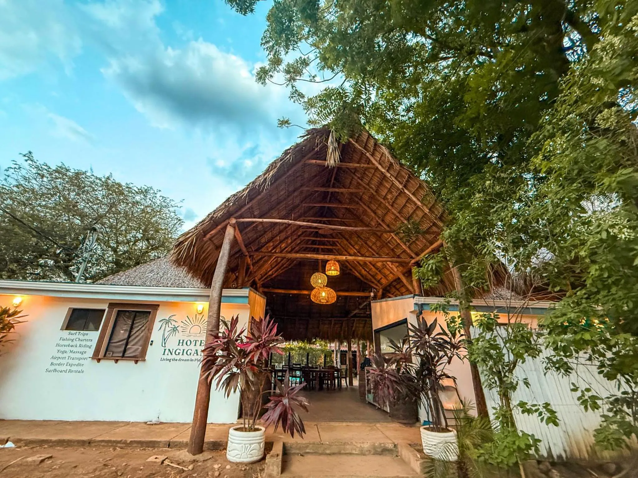 Property building in Hotel Ingigante