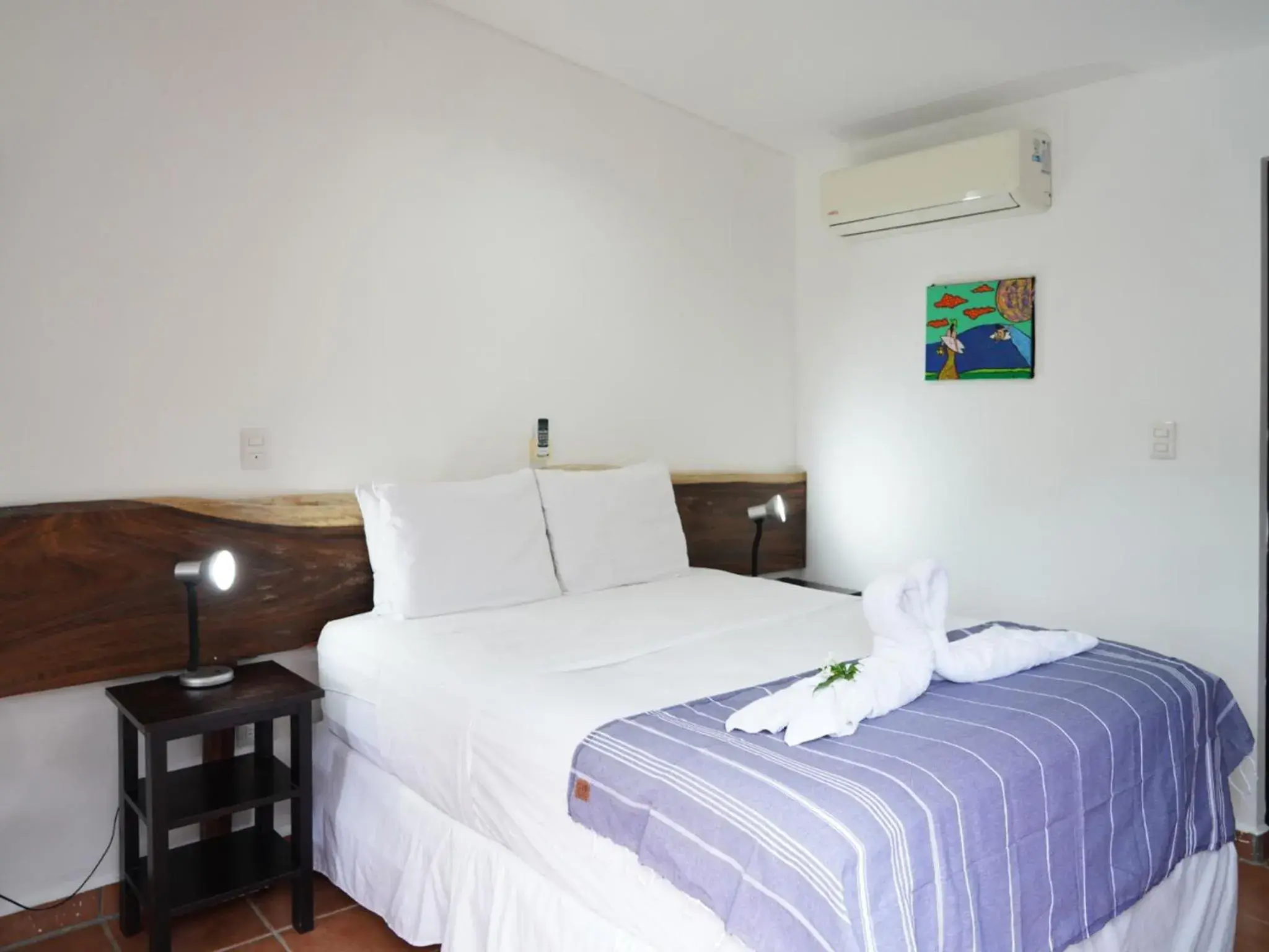 Deluxe Queen Room - single occupancy in Hotel Ingigante Deluxe Queen Room - single occupancy in Hotel Ingigante