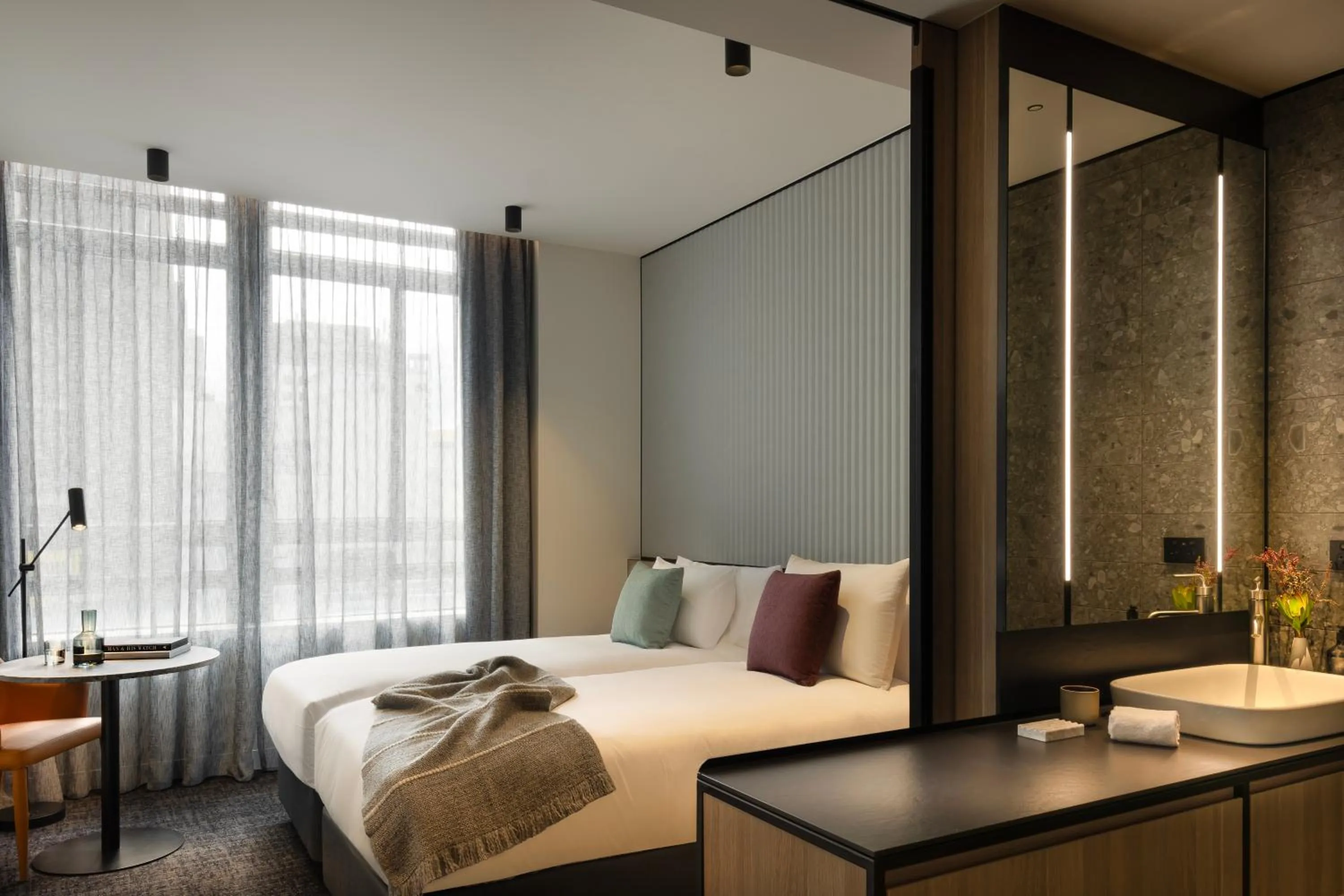 Bedroom, Bed in The Howey