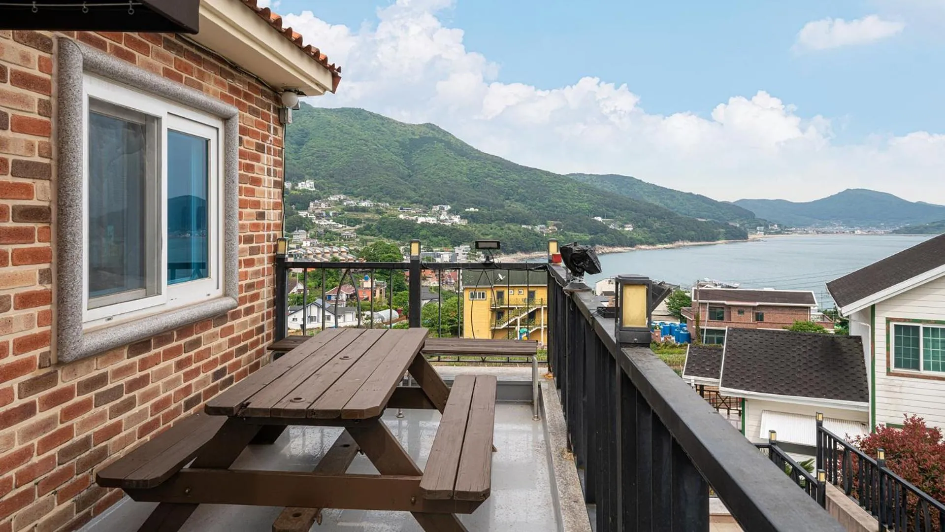 Property building in Maremonte Pension