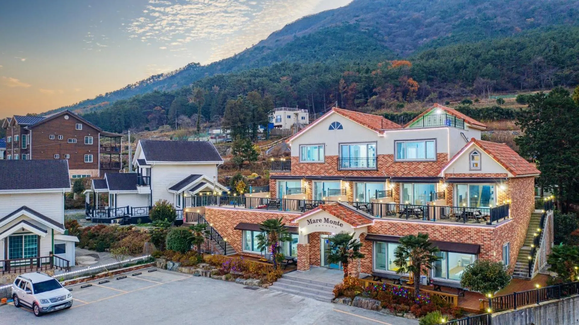 Property building in Maremonte Pension