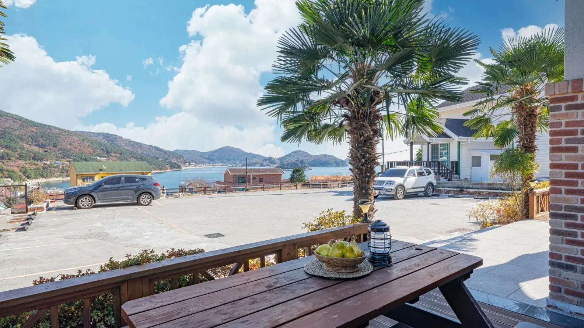 Property building in Maremonte Pension Property building in Maremonte Pension