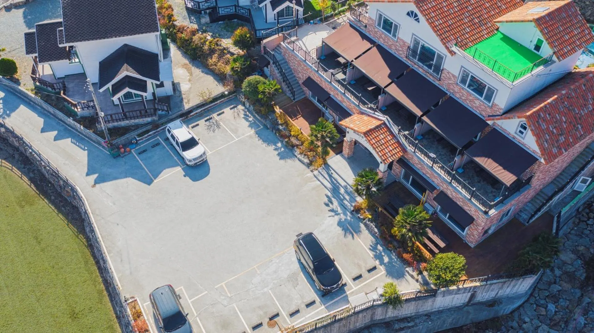 Property building in Maremonte Pension