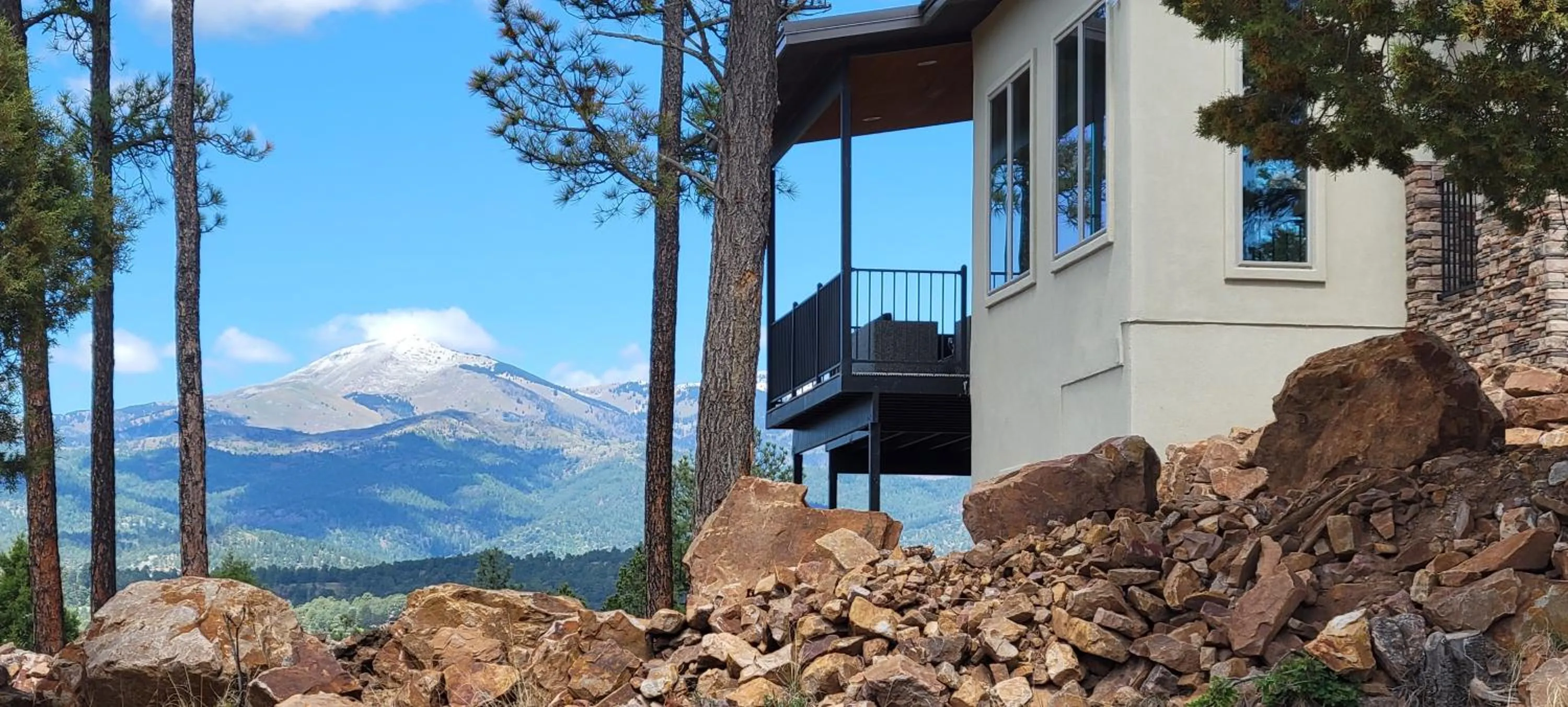 Property building in Viewtopia