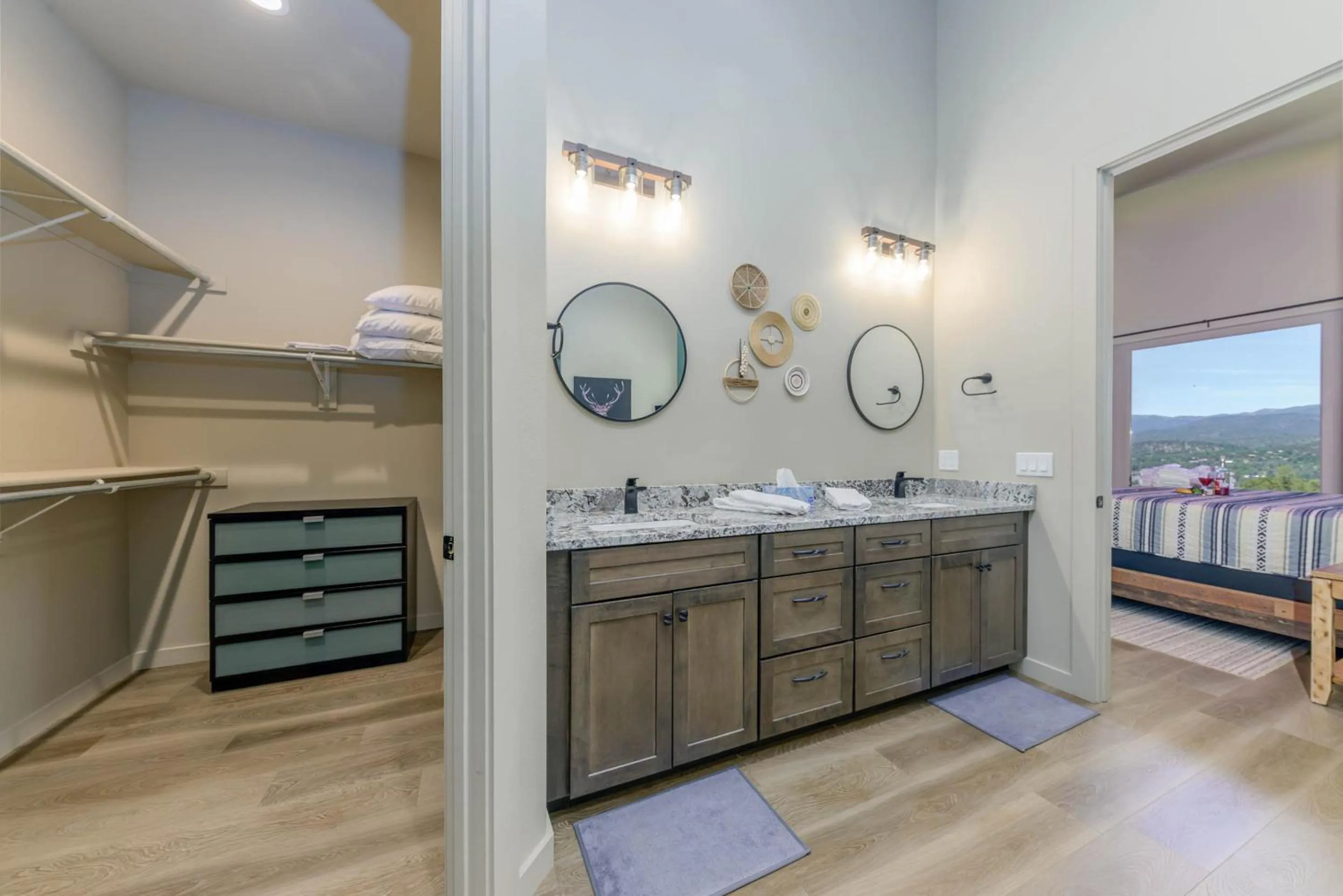 Property building in Viewtopia